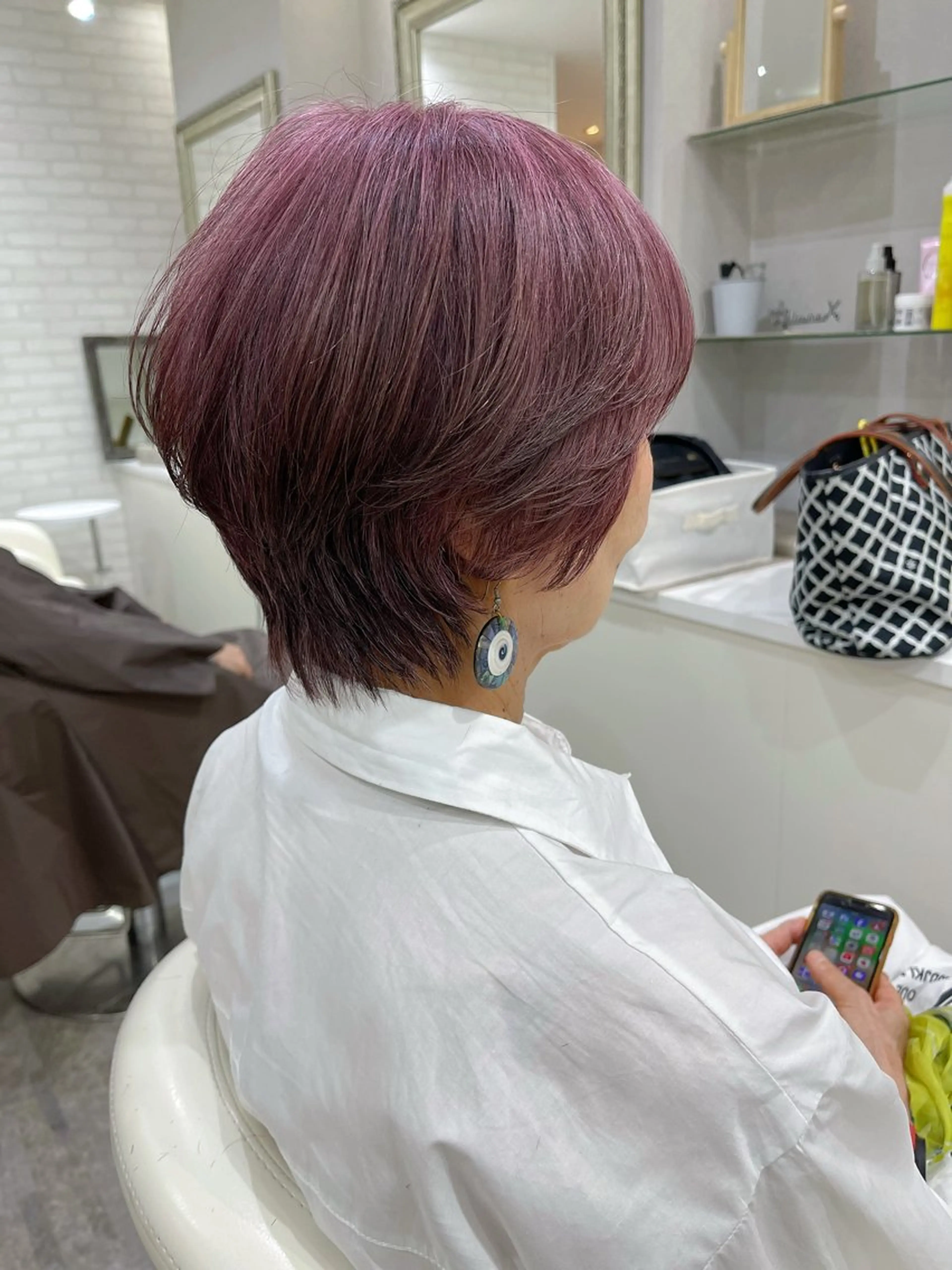 ショート カラー ピンクカラー カット ヘアカラー トリートメント Realme京都四条烏丸ドゥエ所属・馬込 祝生のヘアスタイル