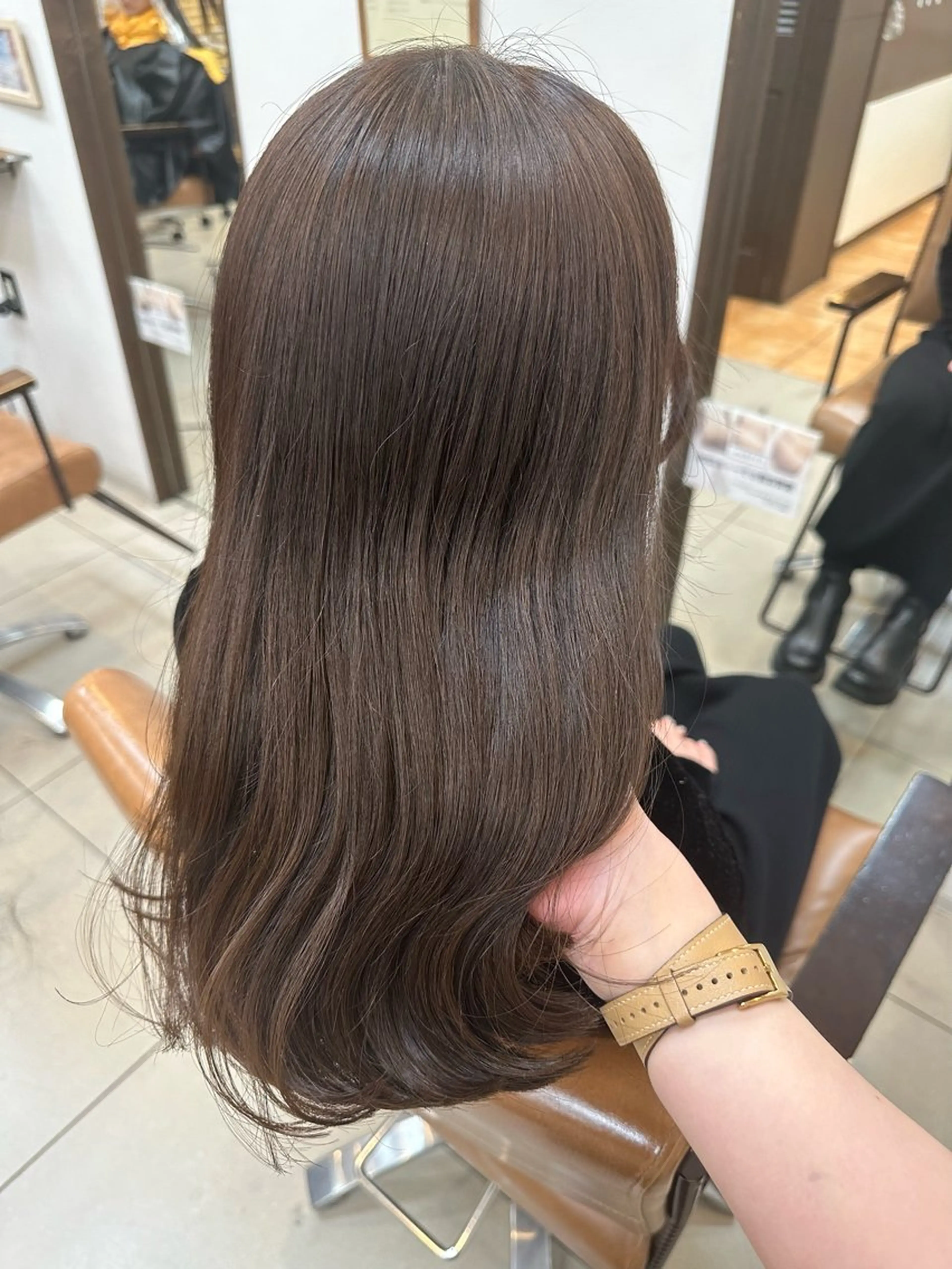 セミロング カラー ヘアアレンジ 透明感カラー Cloe 梅田所属・🌼北口 絢🌼のヘアスタイル