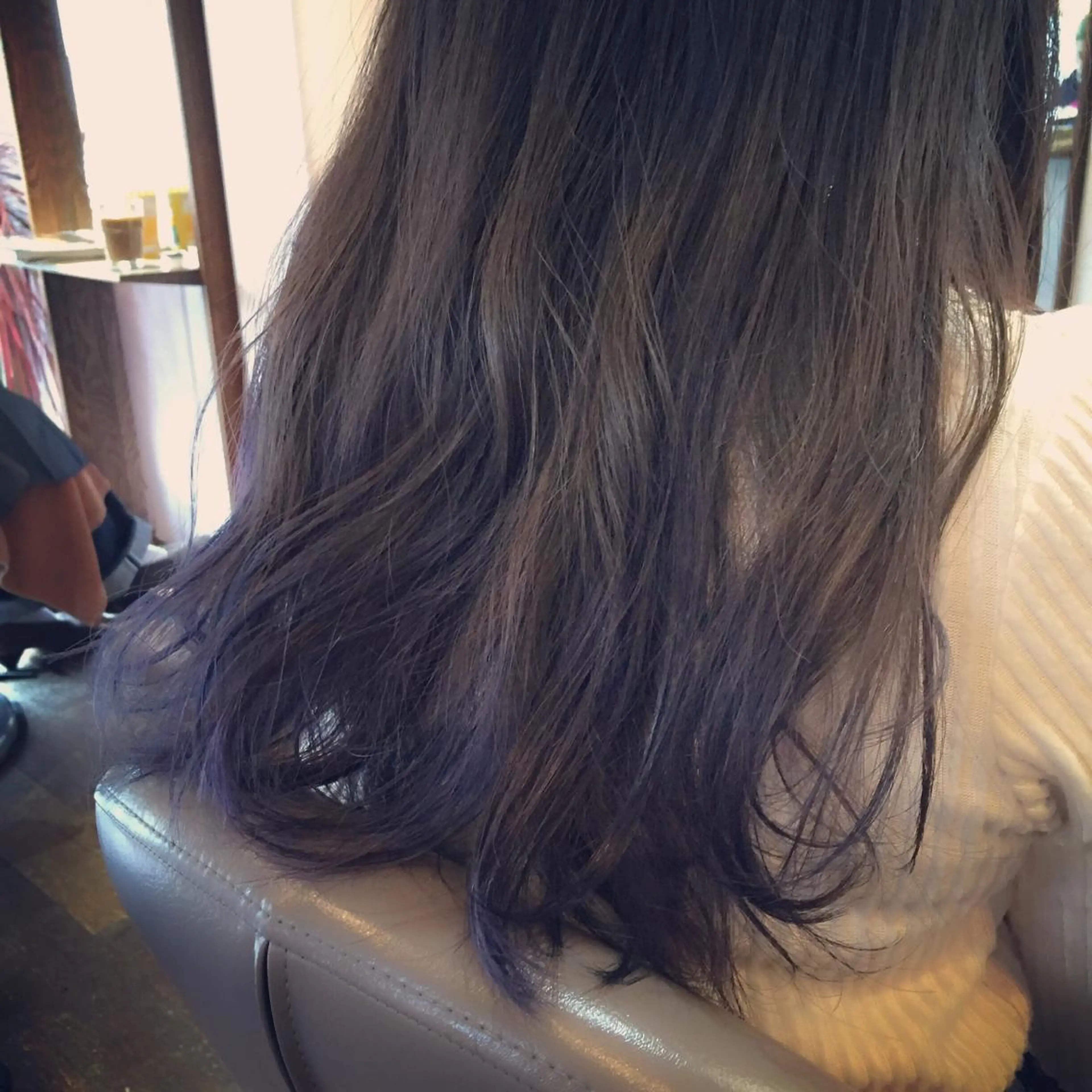 ロング カラー アッシュ ブルーカラー グラデーションカラー ハイライトカラー ホワイトアッシュ 原宿サロン代表 デザインカラー伊藤卓のヘアスタイル