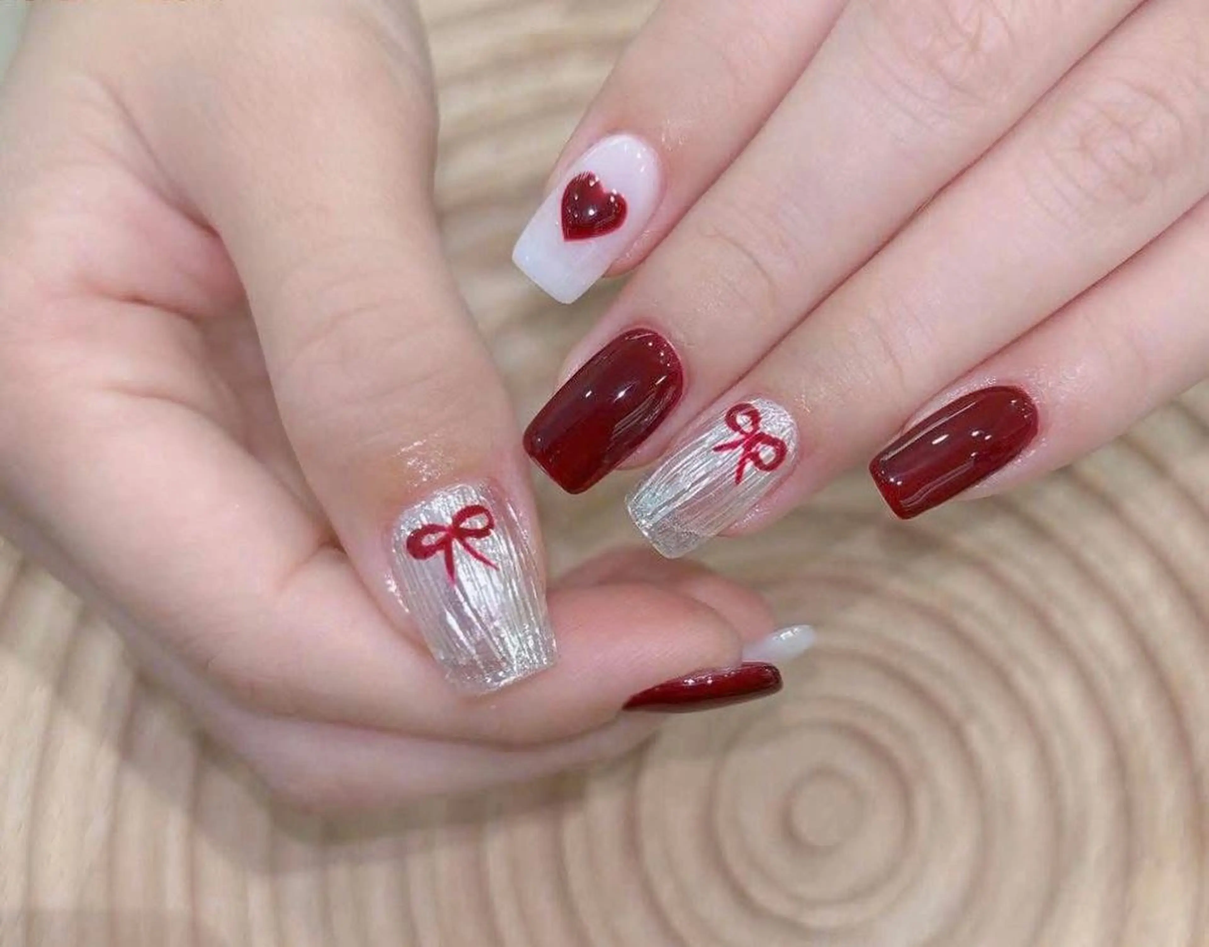 ネイル IRO NAIL SALONのネイルデザイン