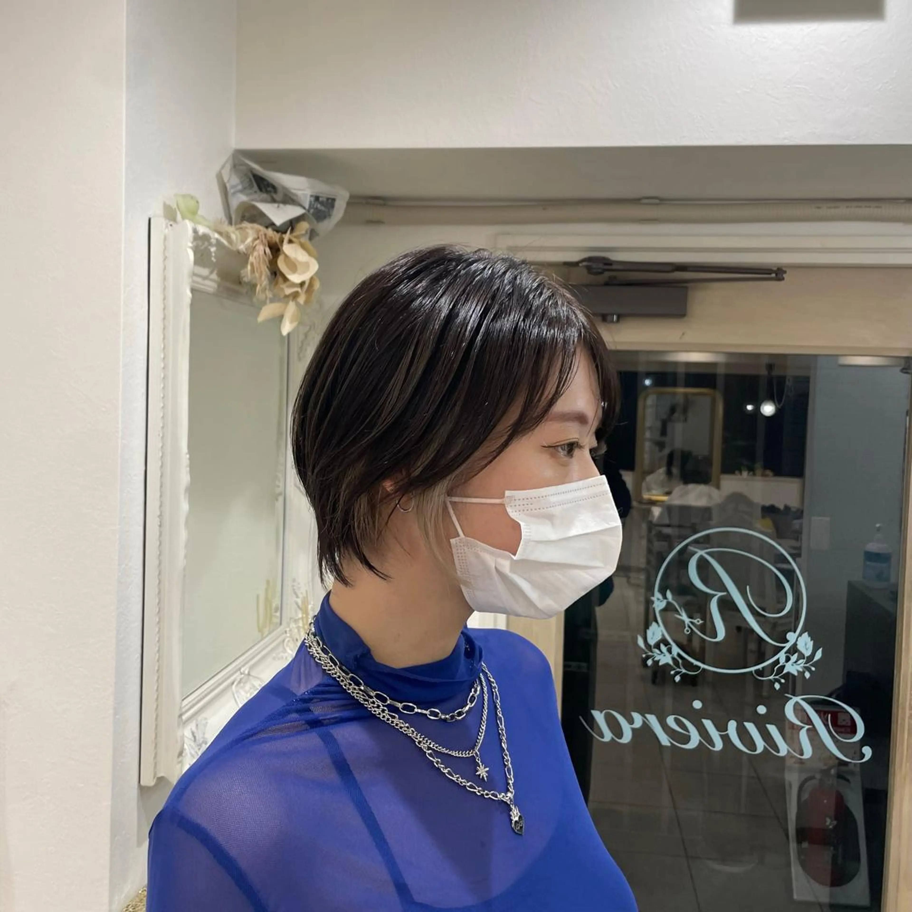 ショート カラー ショートボブ ボブ ショートヘア cinq PROJECT所属・ミルクティーベージュ /三村克彦のヘアスタイル