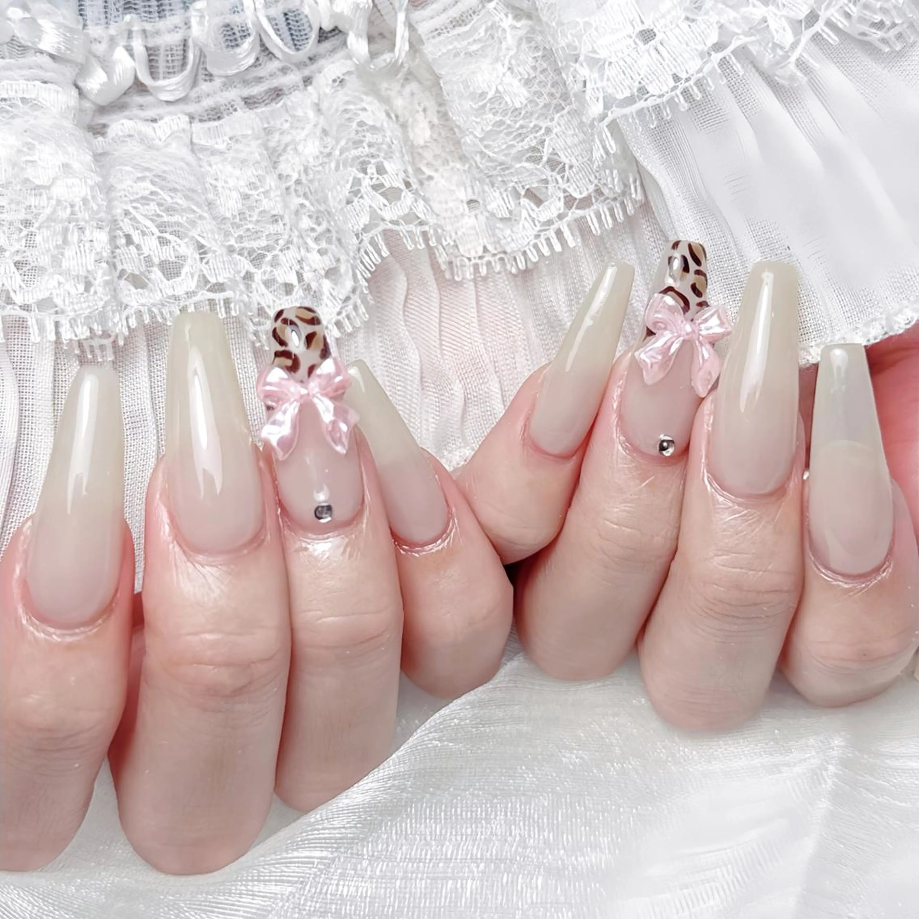 ネイル queensnail 🧸mikiのネイルデザイン