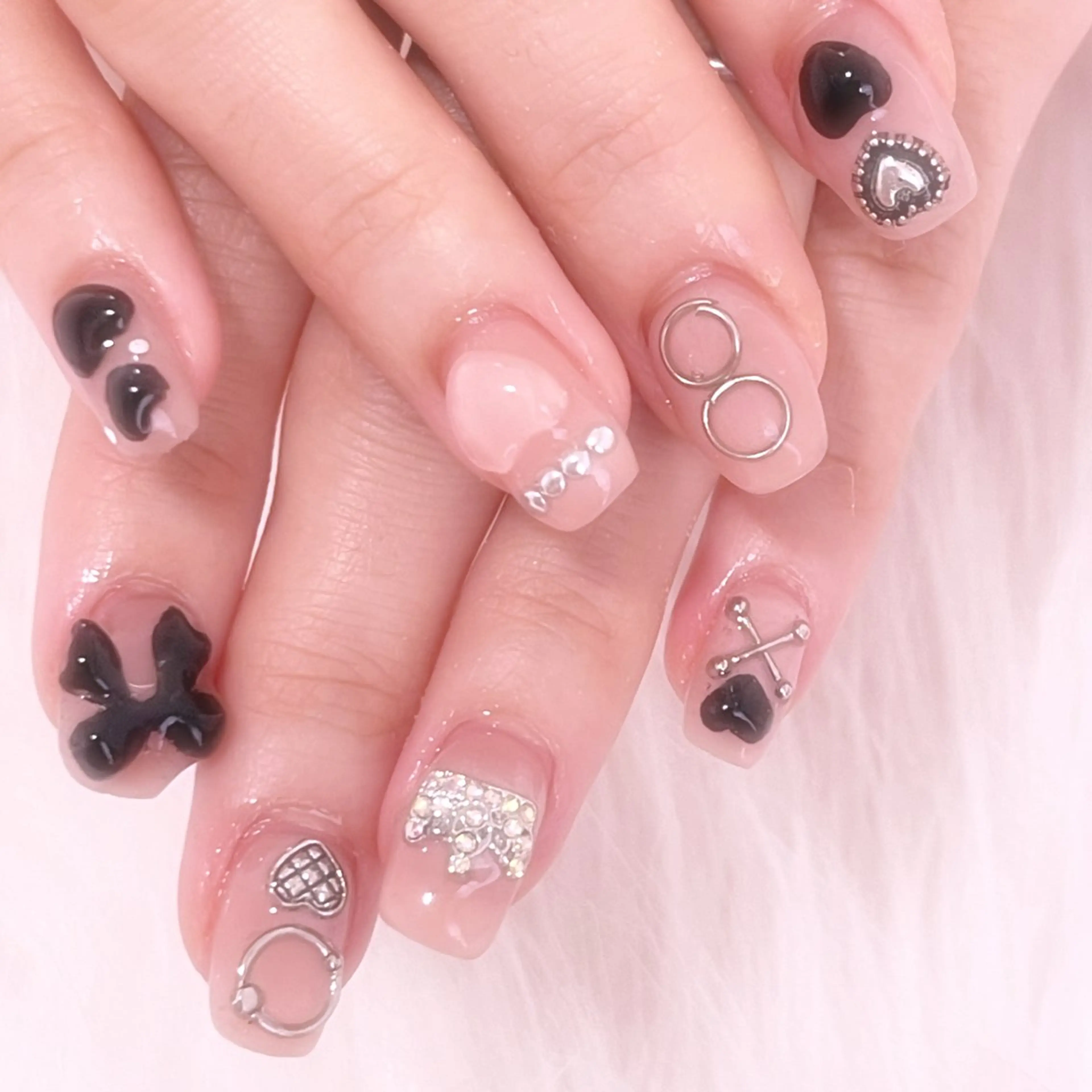 ネイル ハンドネイル 梅島のネイル屋さん所属・梅島の ネイル屋さんのネイルデザイン