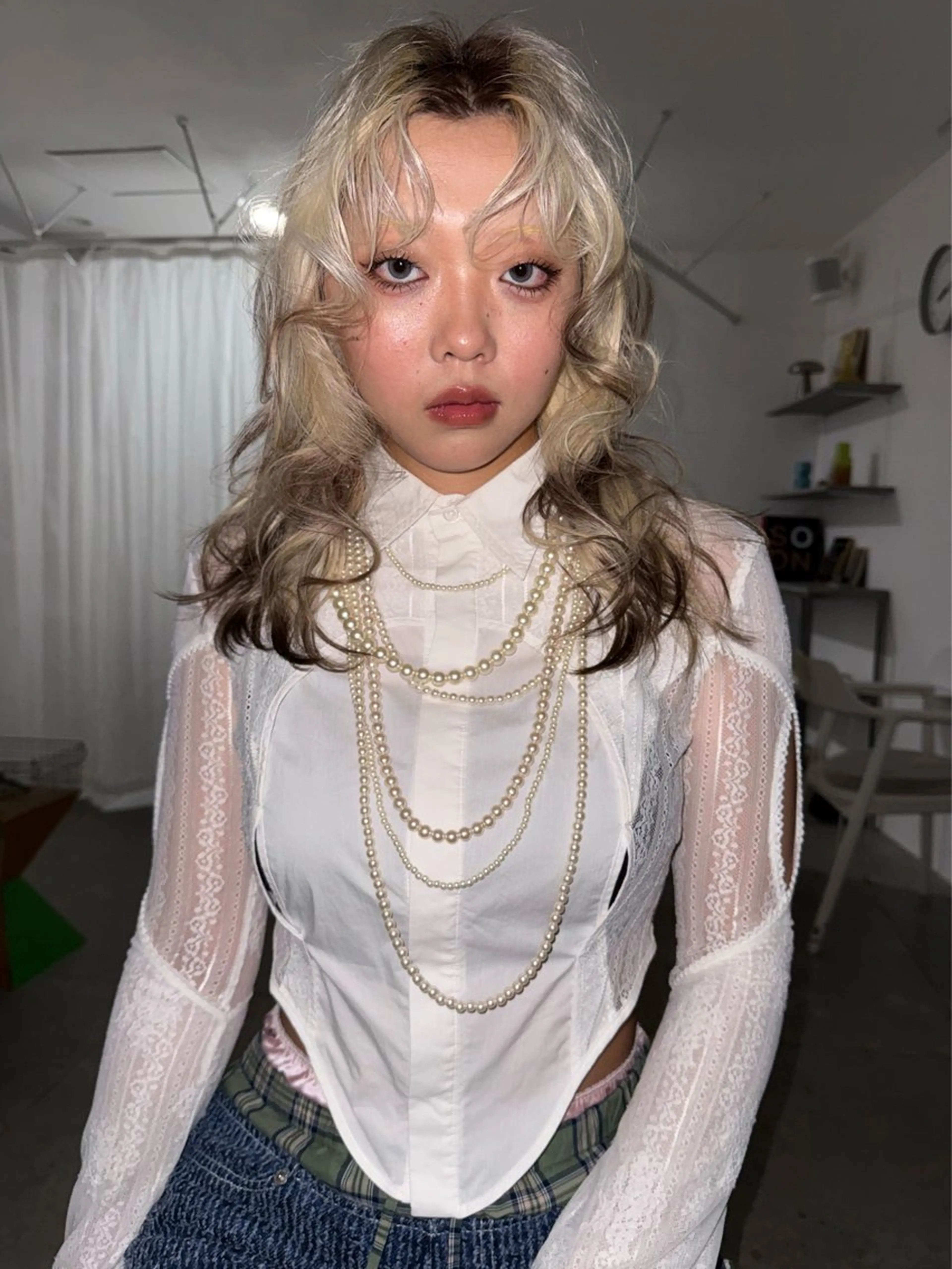 ミディアム ヘアカラー イシイ モエカのヘアスタイル