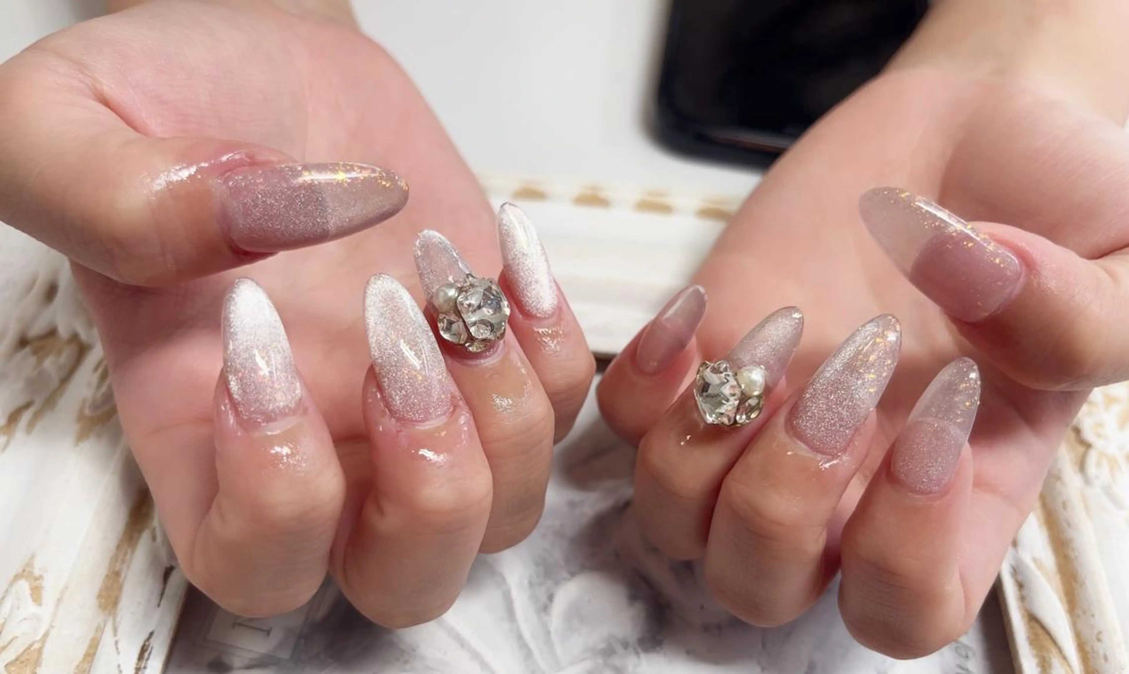 ネイル AB マツエクネイルサロンのネイルデザイン