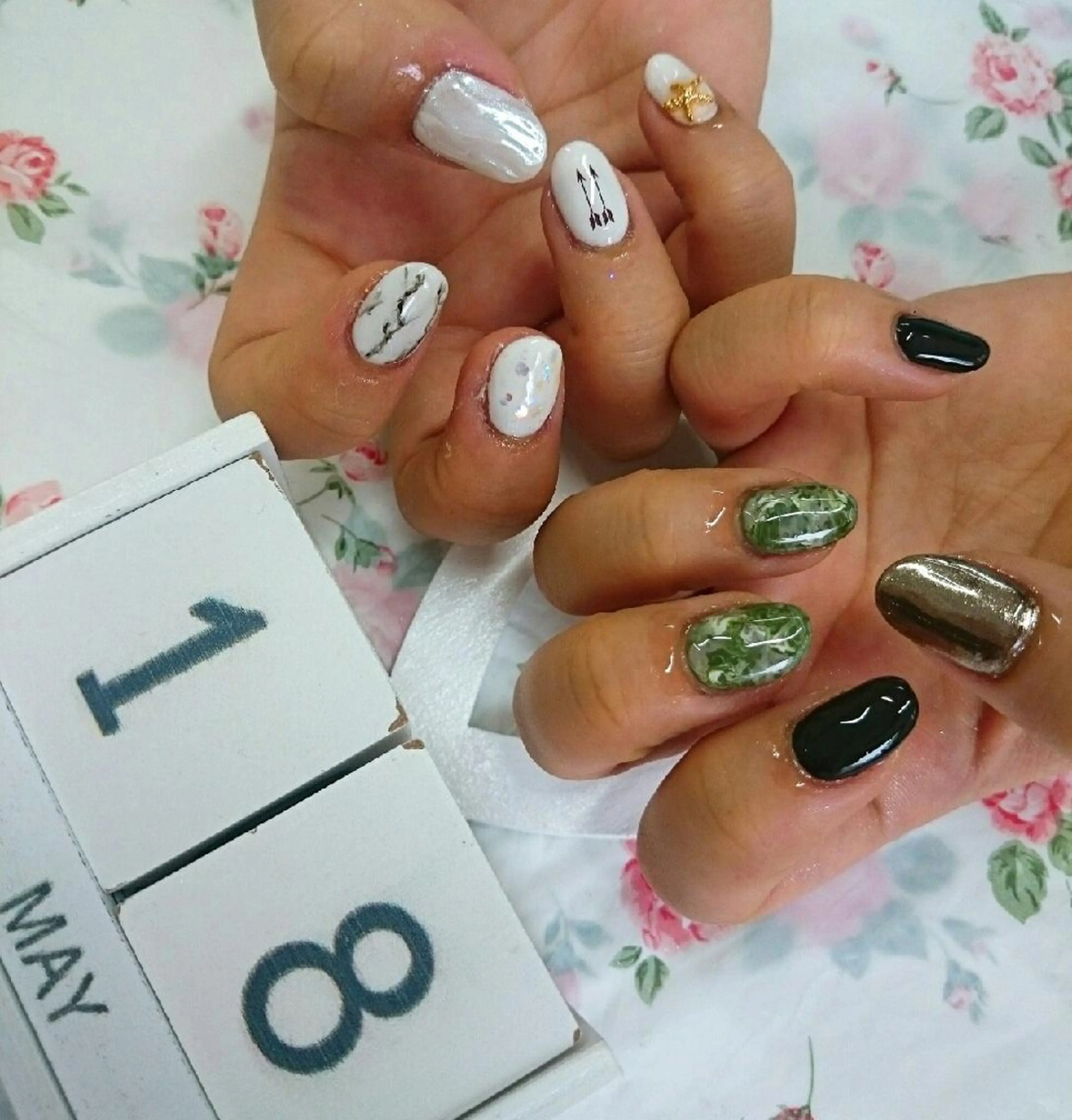 ネイル 大理石ネイル(マーブル) ミラーネイル JEWEL nailのネイルデザイン