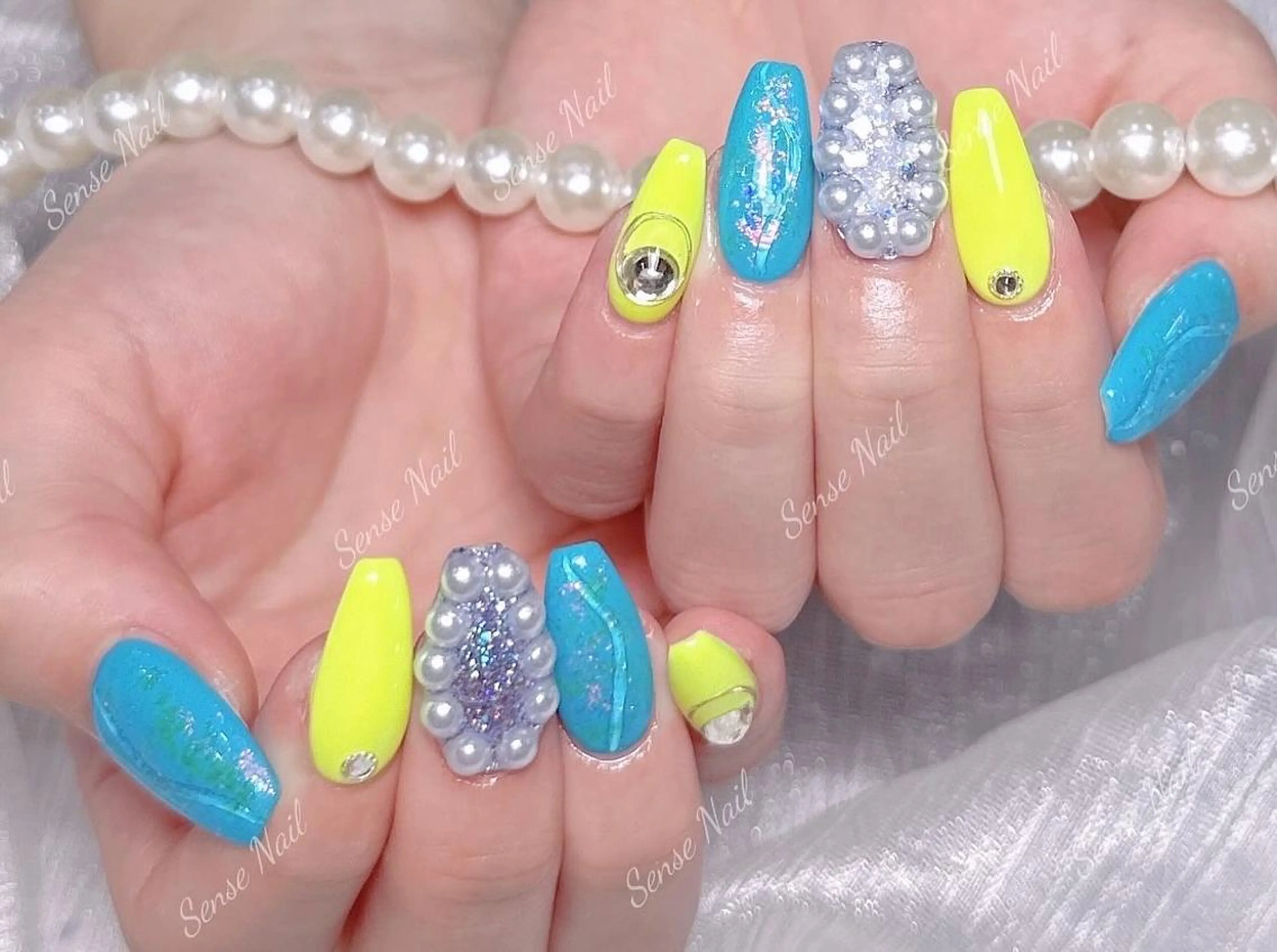 ネイル ハンドネイル ハンドケア 🦋Yumiio 🦋のネイルデザイン