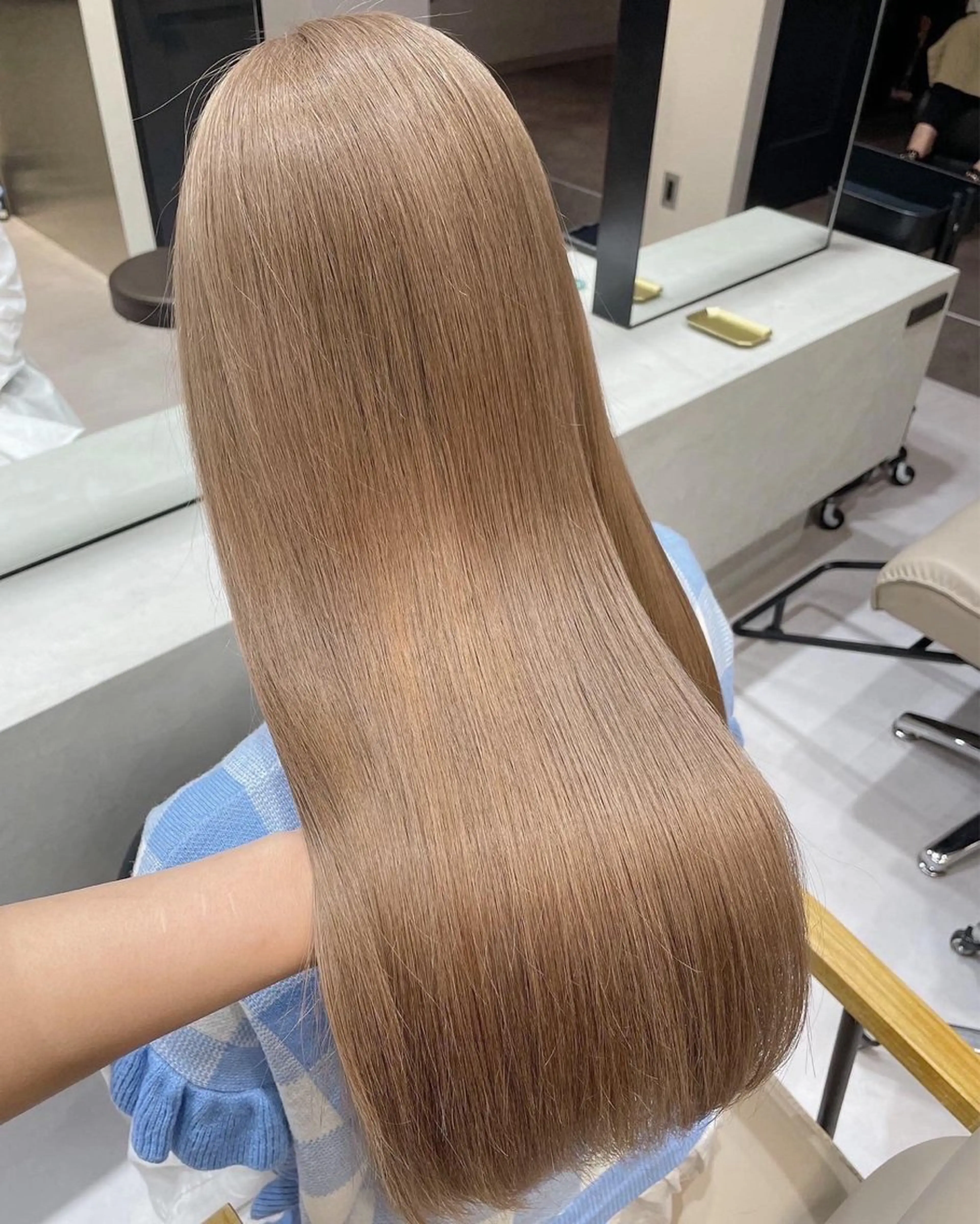 ロング カラー ヘアアレンジ kame🤍 韓国ヘア🇰🇷🖤のヘアスタイル