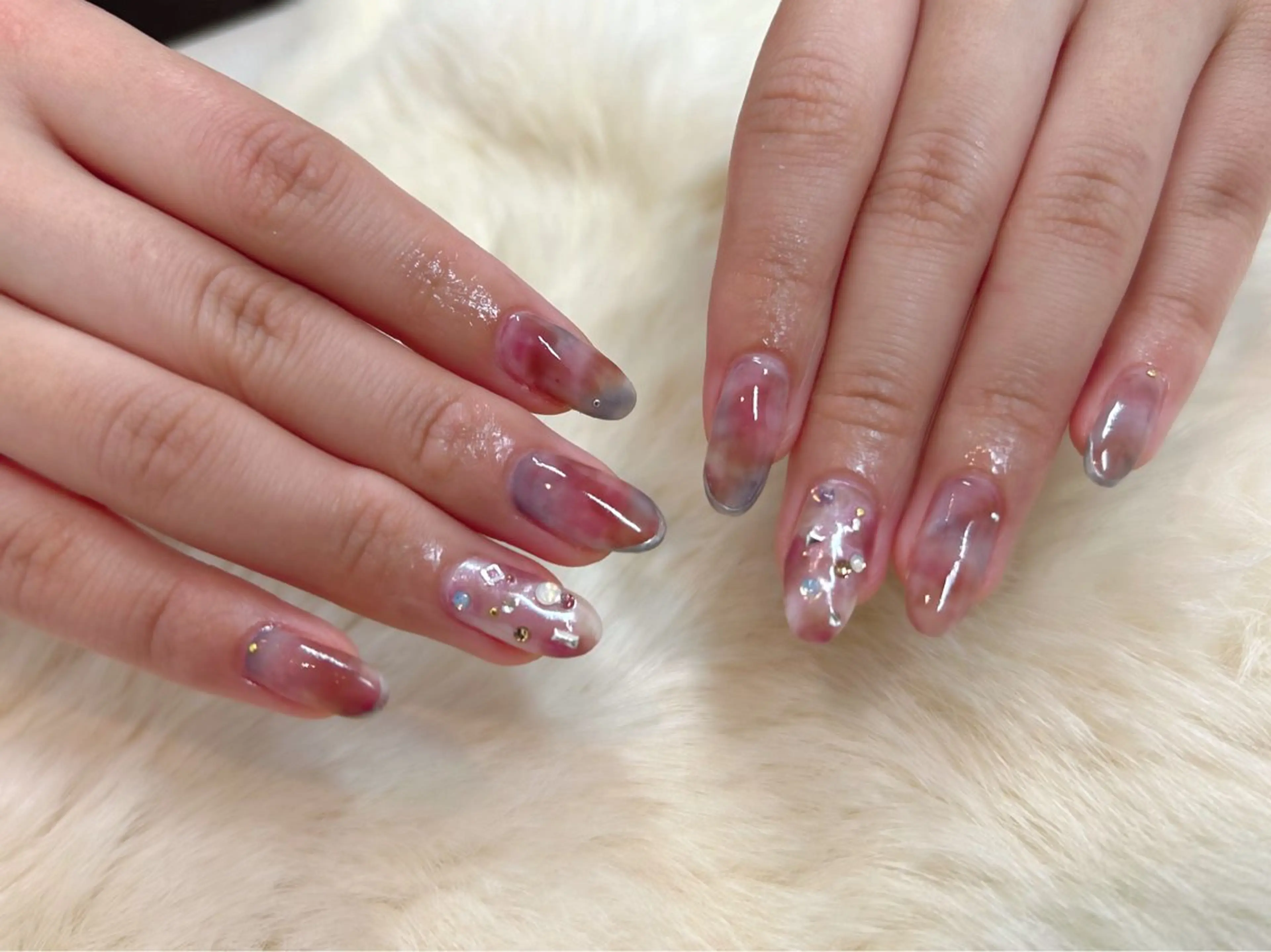 ネイル ハンドネイル Re Pearl～コーディネートサロン～ 市駅前店所属・NARUMI HYODOのネイルデザイン