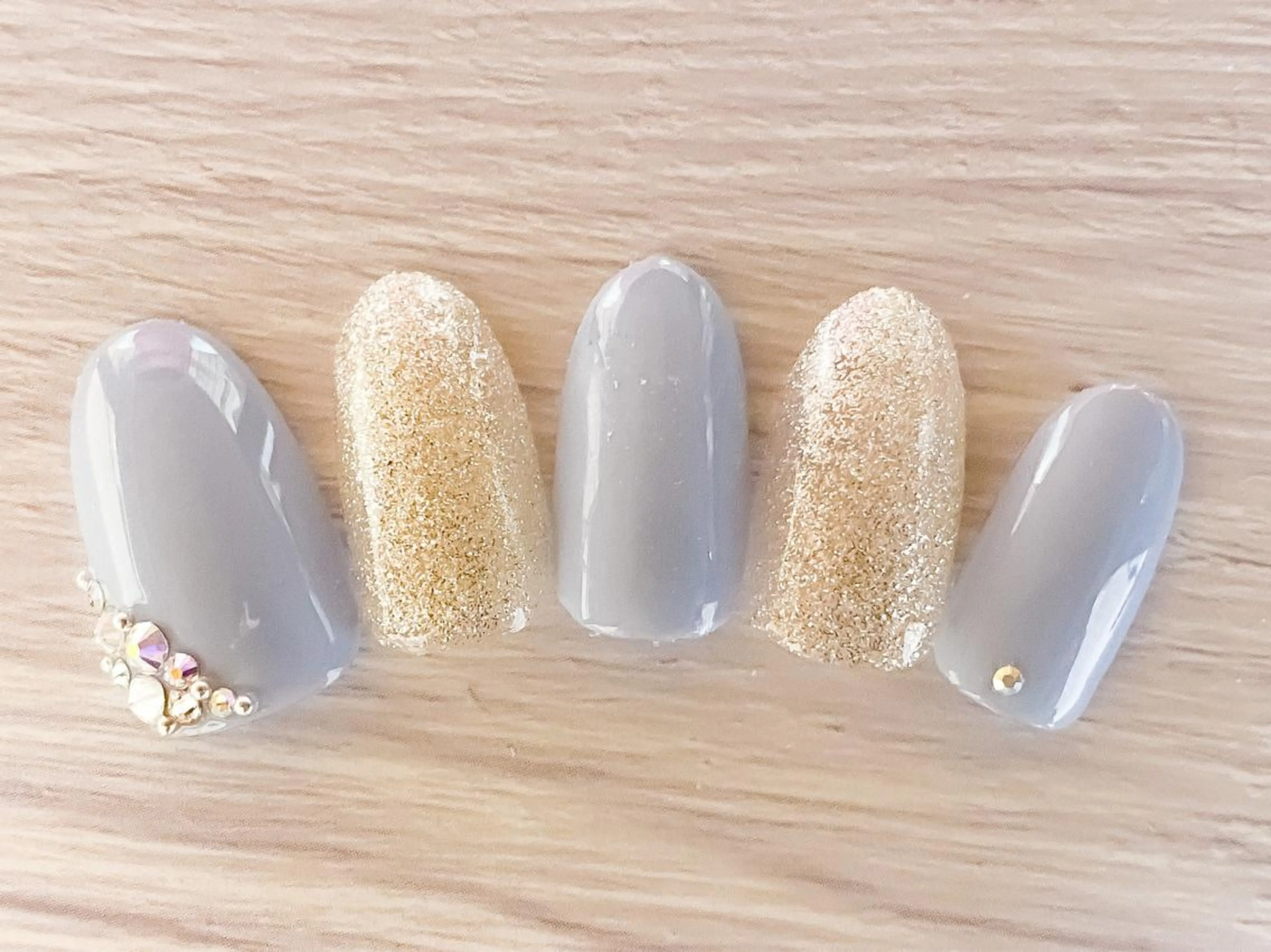 ネイル f'bloom  L’ecrinのネイルデザイン