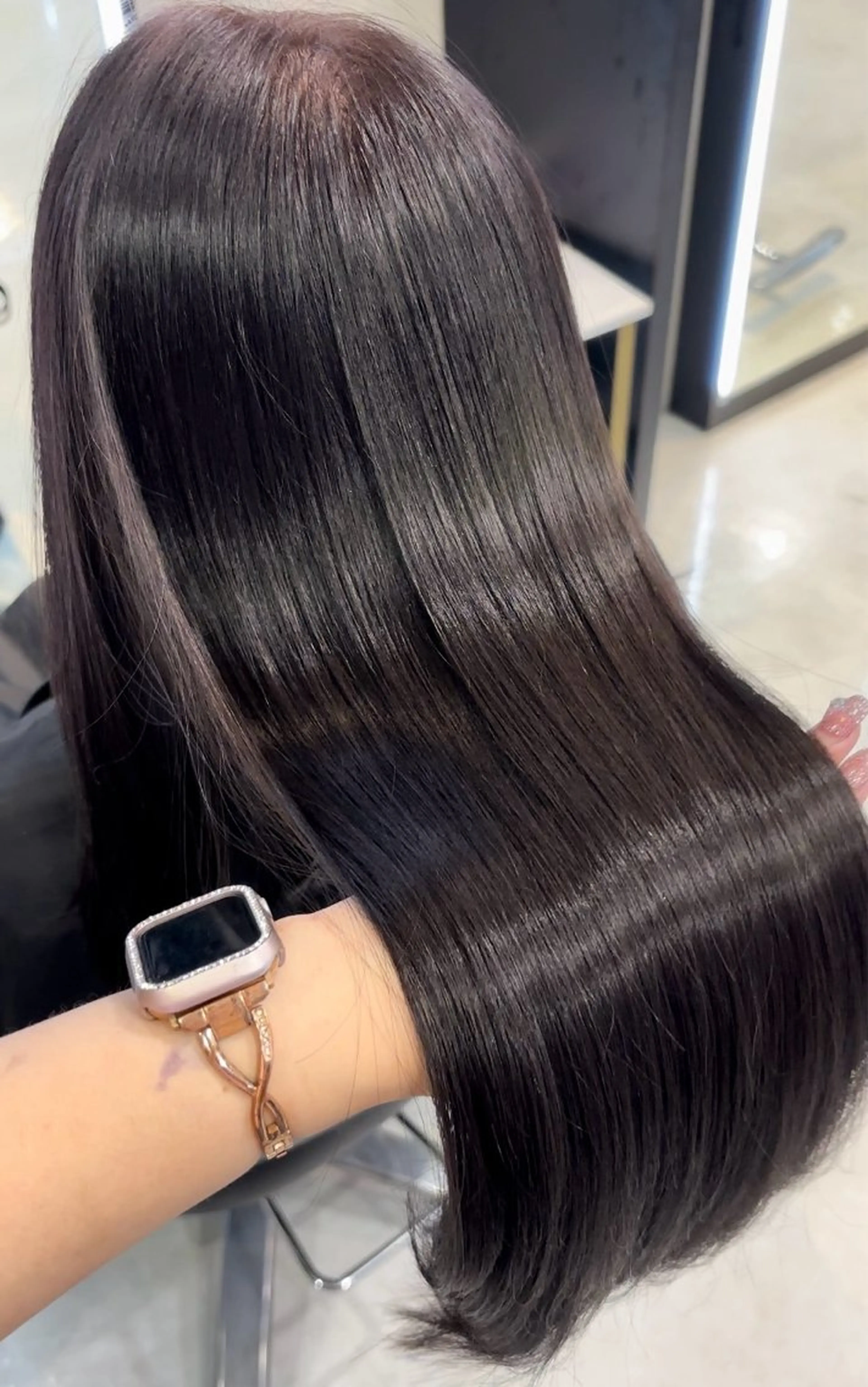 ロング ヘアカラー 清水 仁瑚のヘアスタイル