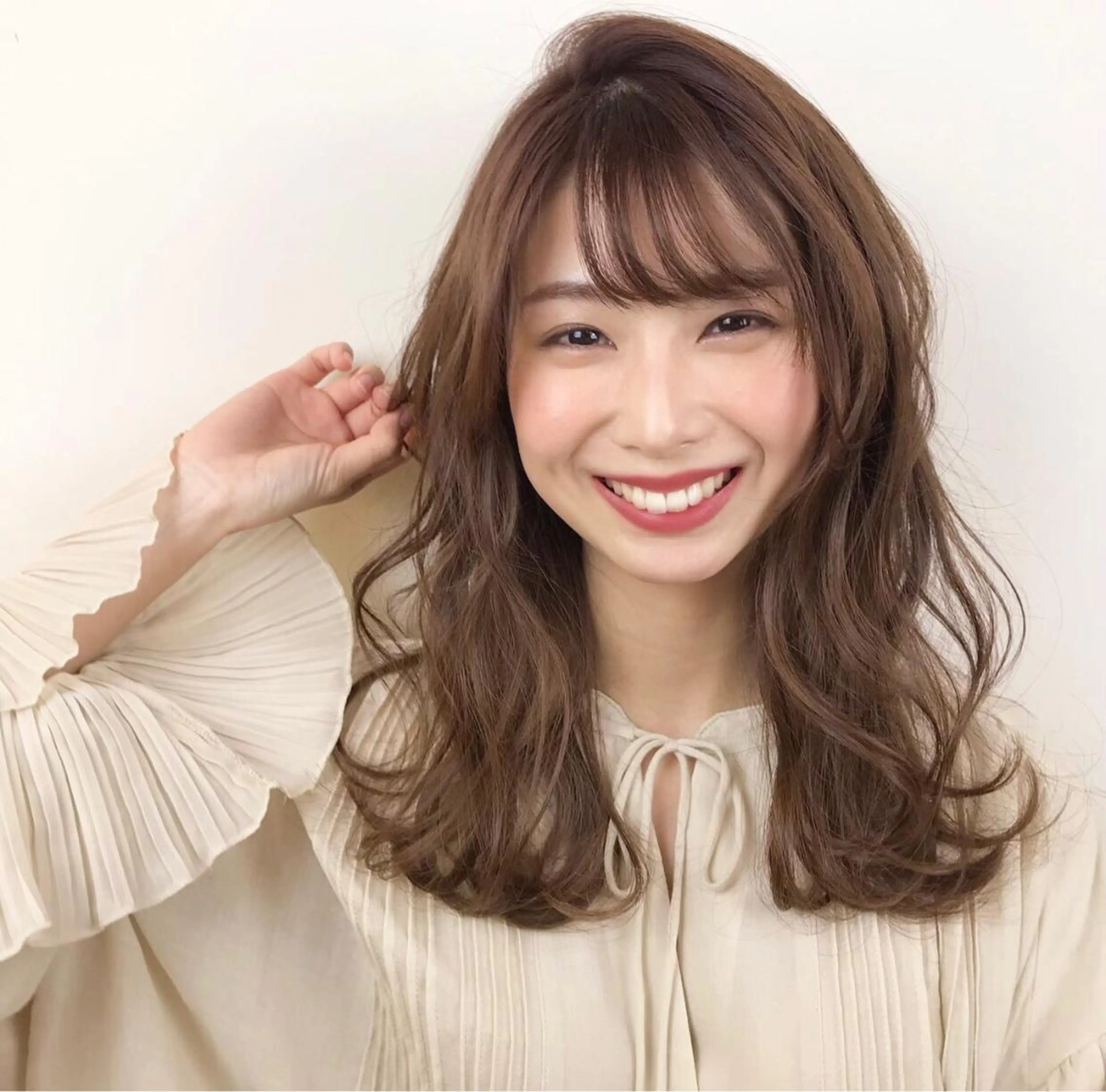 ロング 岡山 亮介のヘアスタイル