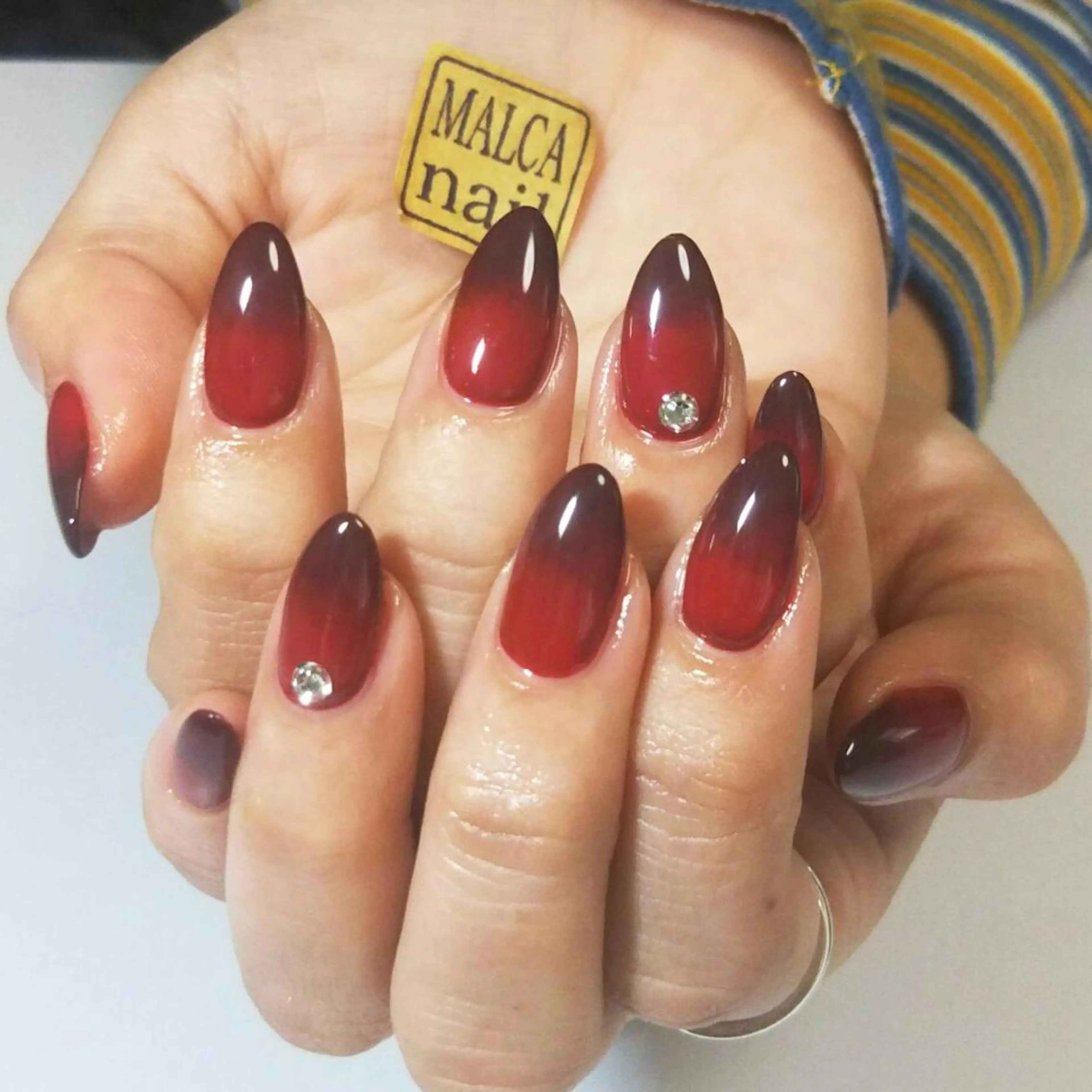 ミディアム カラー パーマ ヘアアレンジ ネイル キッズ マツエク・マツパ MALCAnail(マルカネイル)所属・荒木 莉奈のネイルデザイン