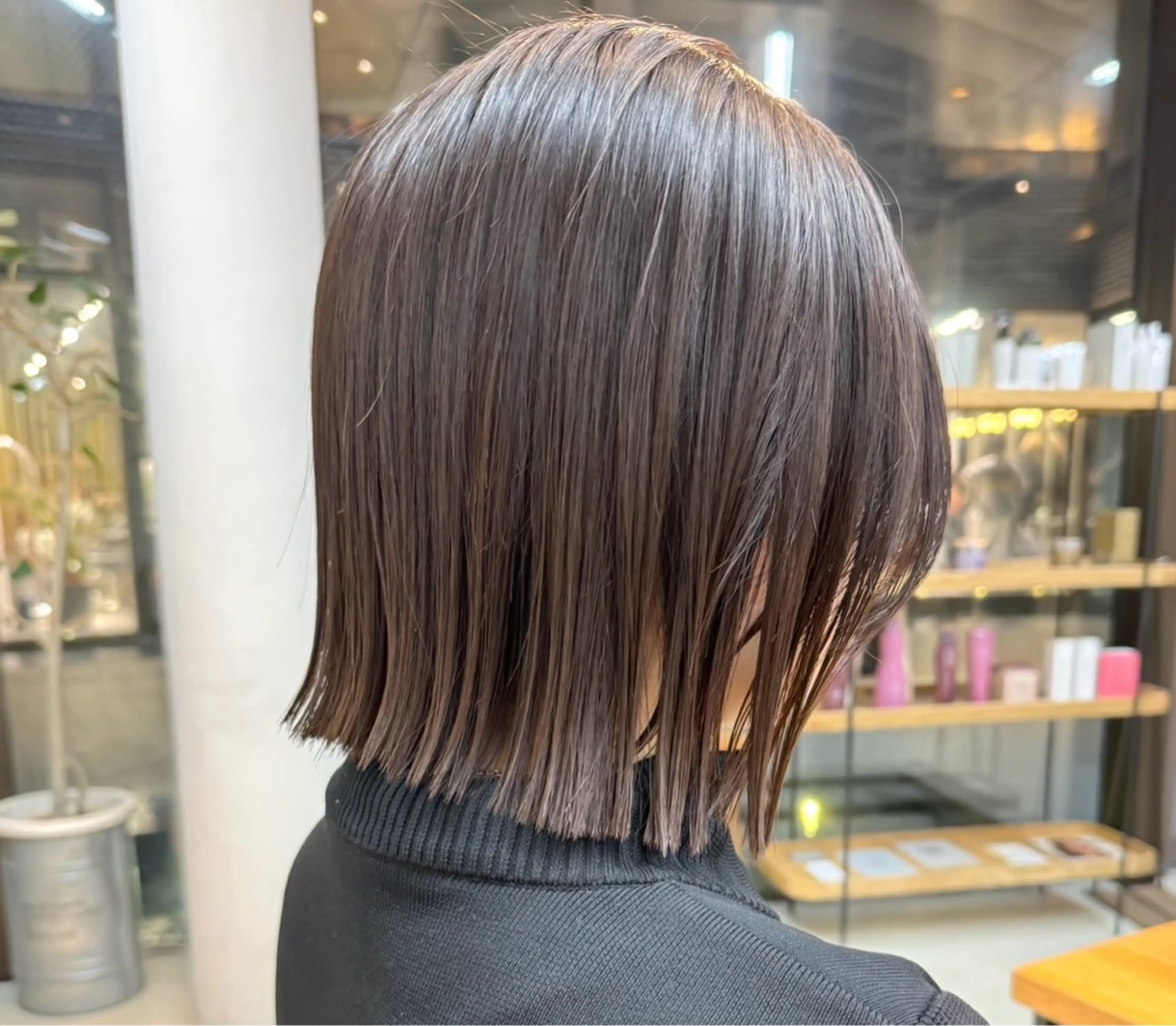 ショート カラー ベージュカラー ラベンダーカラー ラベンダーベージュ ボブ 外ハネヘア カット ヘアカラー トリートメント ボブ/ショート/ shinのヘアスタイル