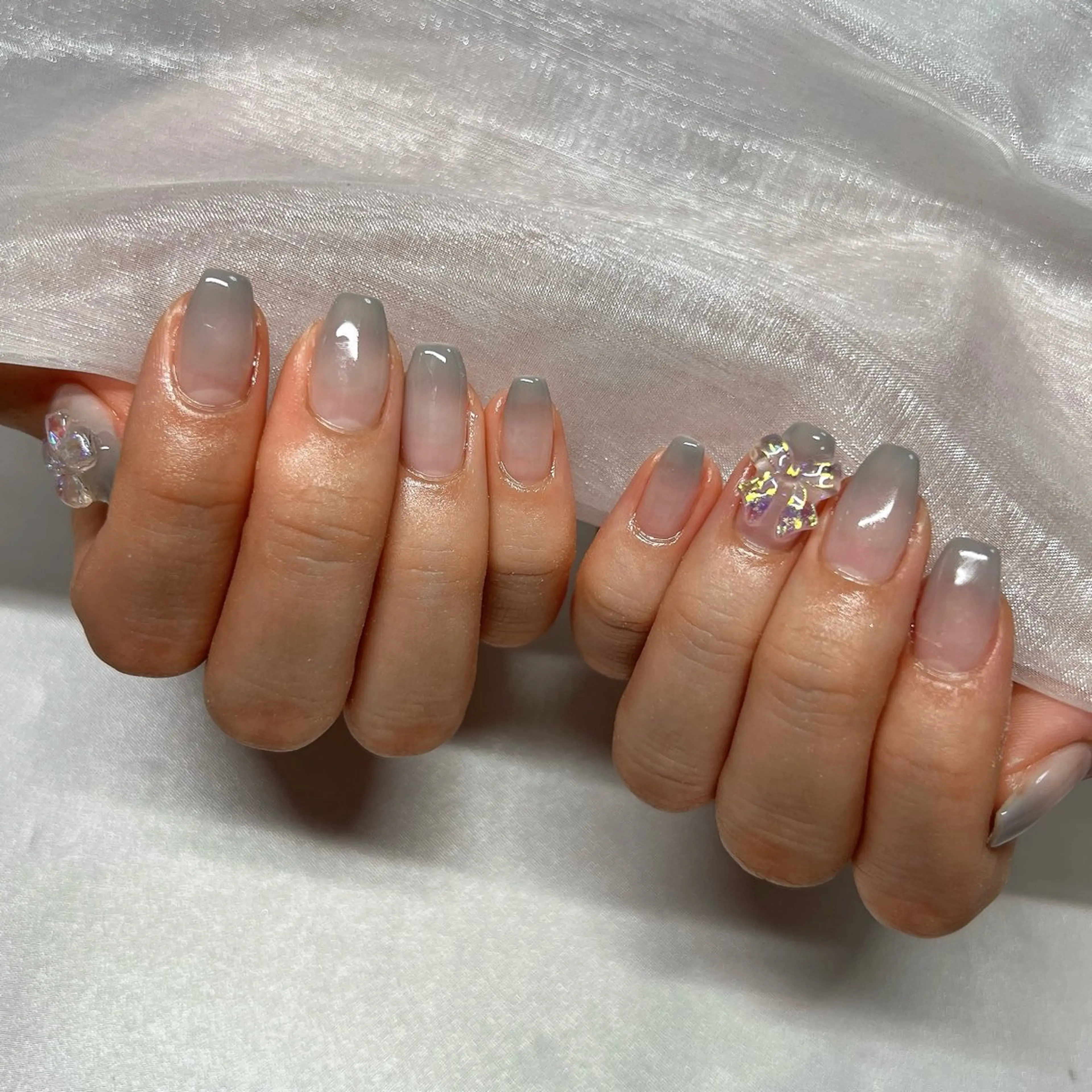 ネイル ジェルネイル 韓国ネイル ラメ(グリッター) マグネットネイル ミラーネイル ハンドネイル -nail salon-Reward所属・nail salon Rewardのネイルデザイン