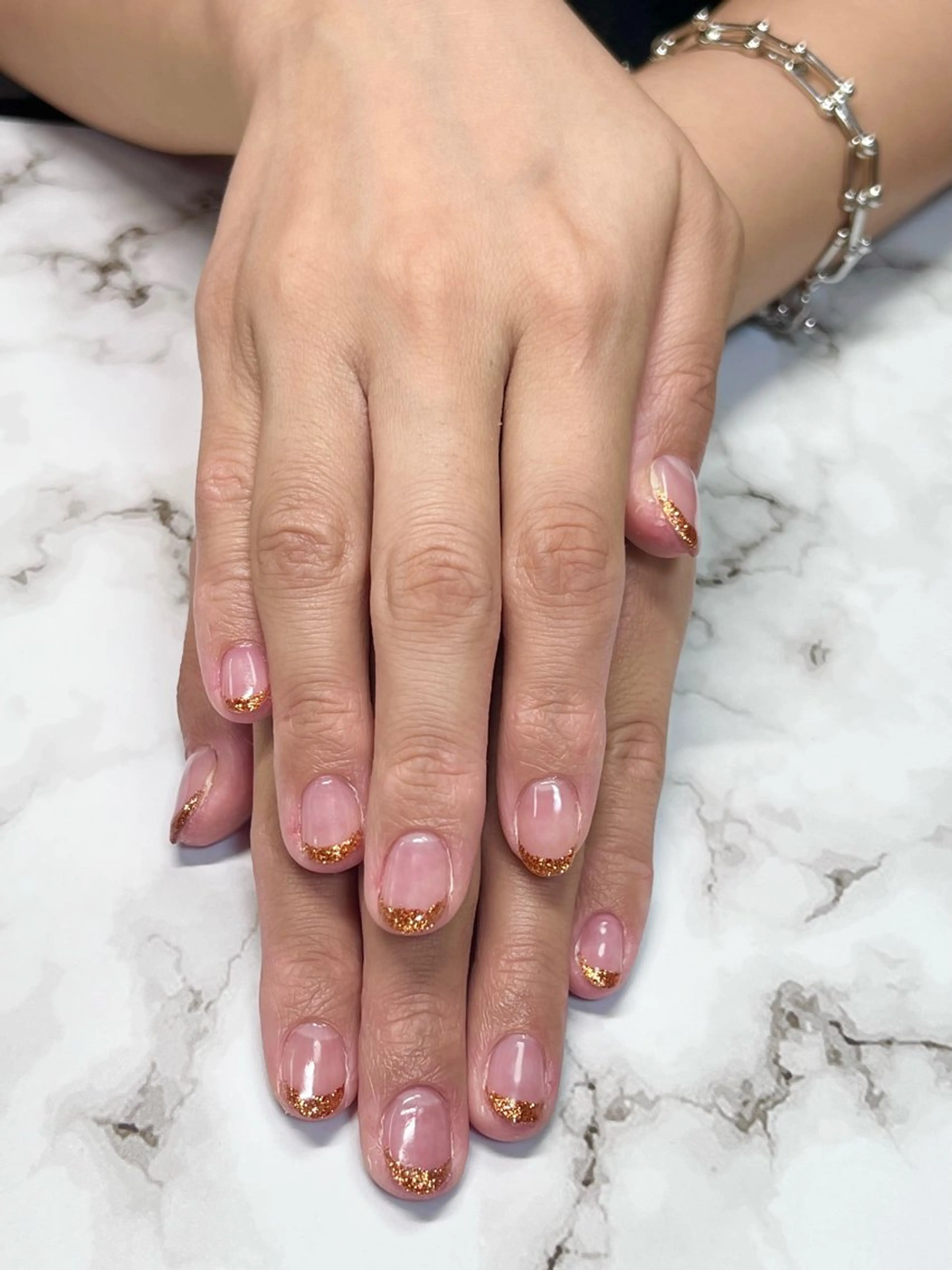 ネイル フレンチネイル ラメ(グリッター) 自由が丘サロン AYAME💅のネイルデザイン