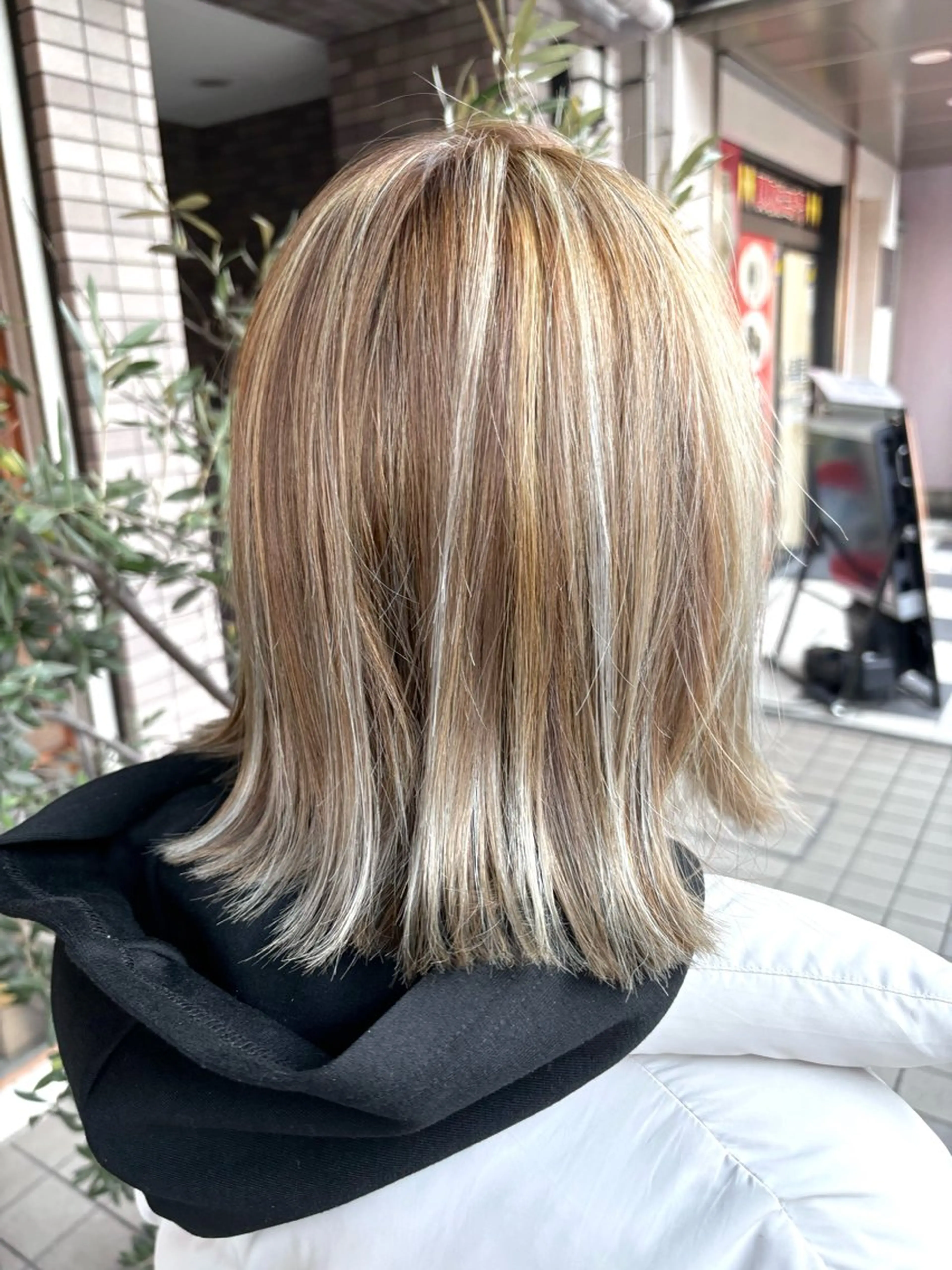 カラー ハイライトカラー 島守 美奈子のヘアスタイル