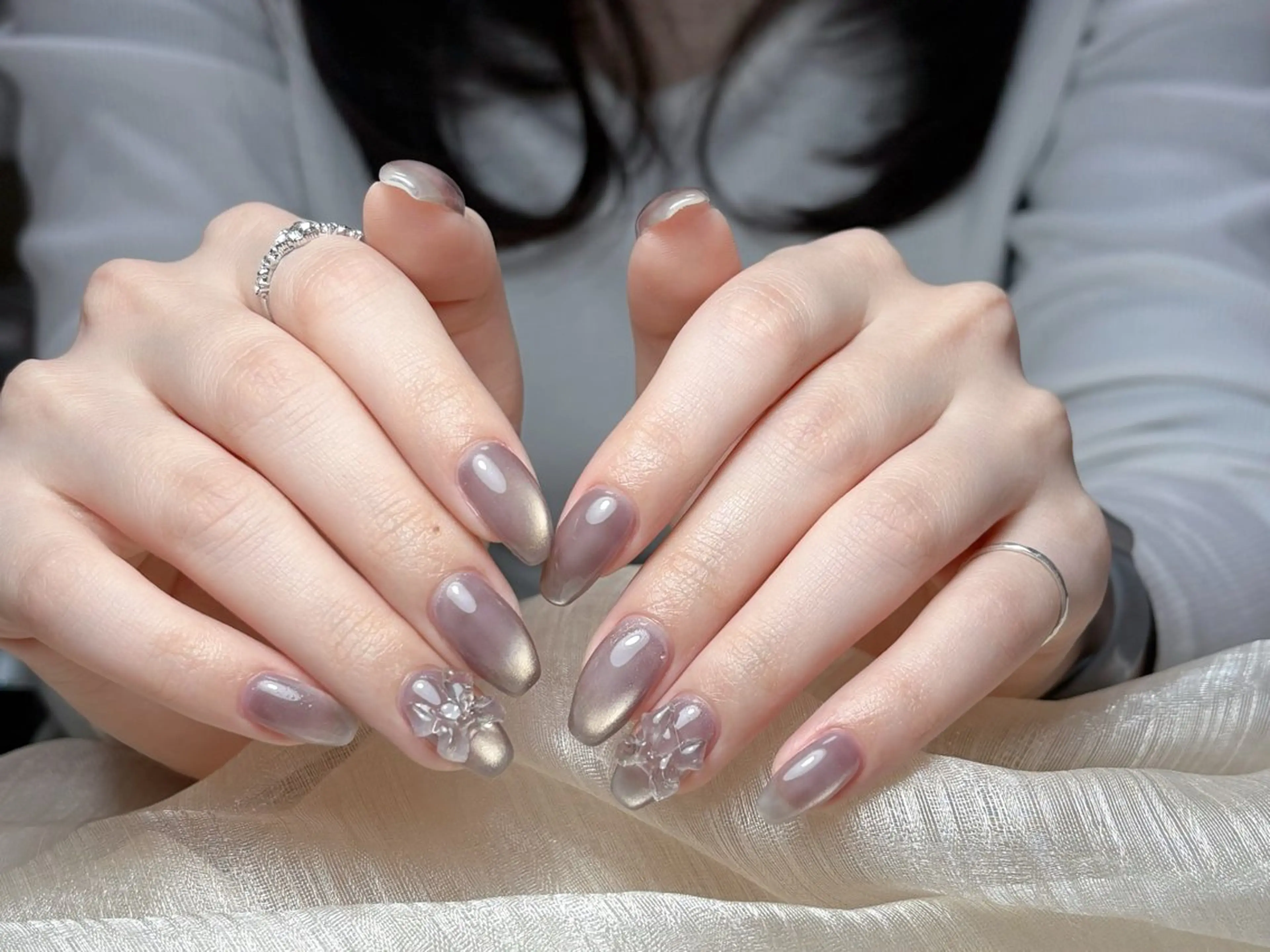 ネイル オーロラネイル チークネイル フレンチネイル ジェルネイル ガラスフレンチ ハンドネイル Nail Jolie所属・Nail Jolieのネイルデザイン