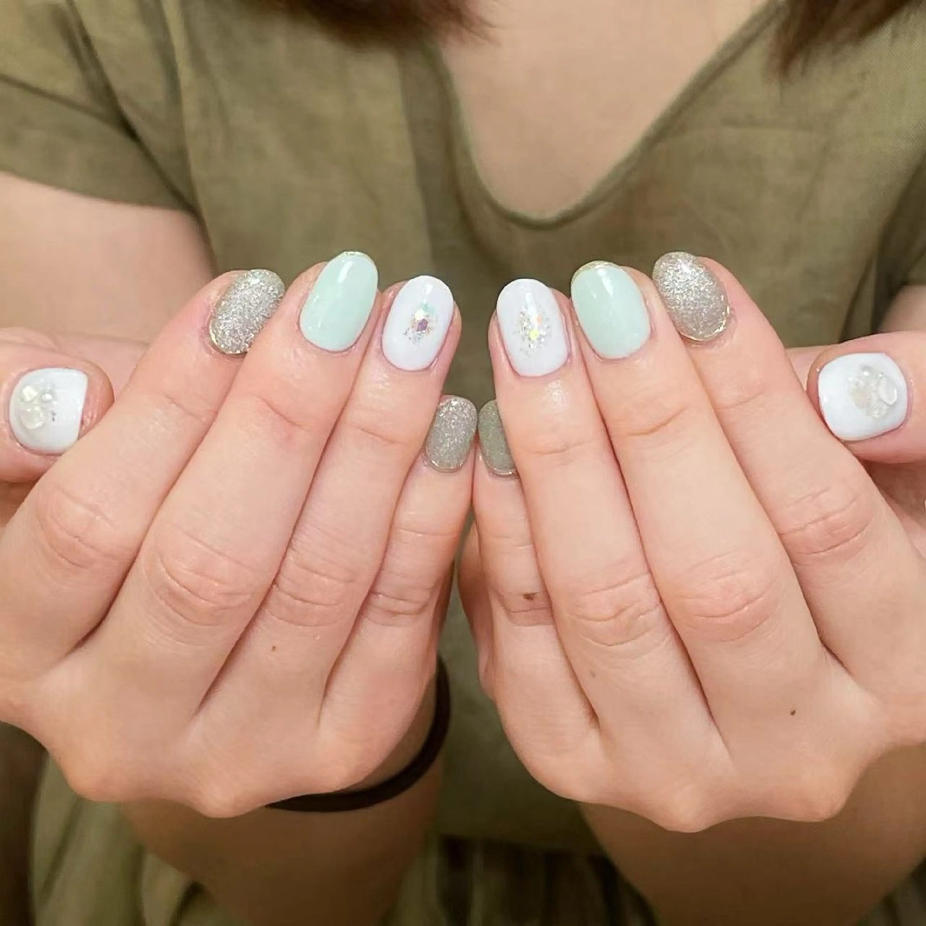 ネイル ハンドネイル NINI Monster🌟のネイルデザイン