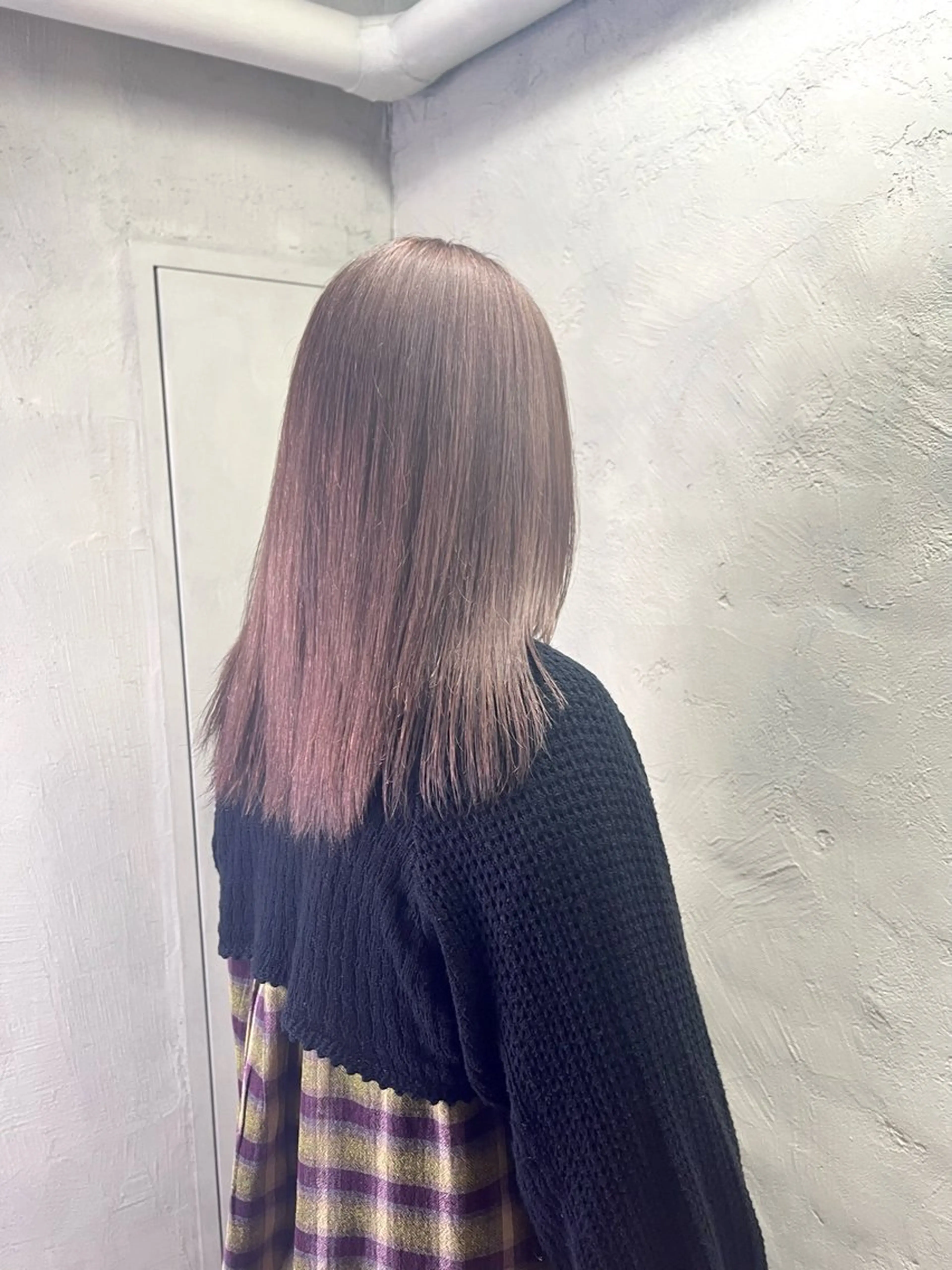 ロング カラー 🩵艶ハイトーン ブリーチ🩵ユウゴのヘアスタイル