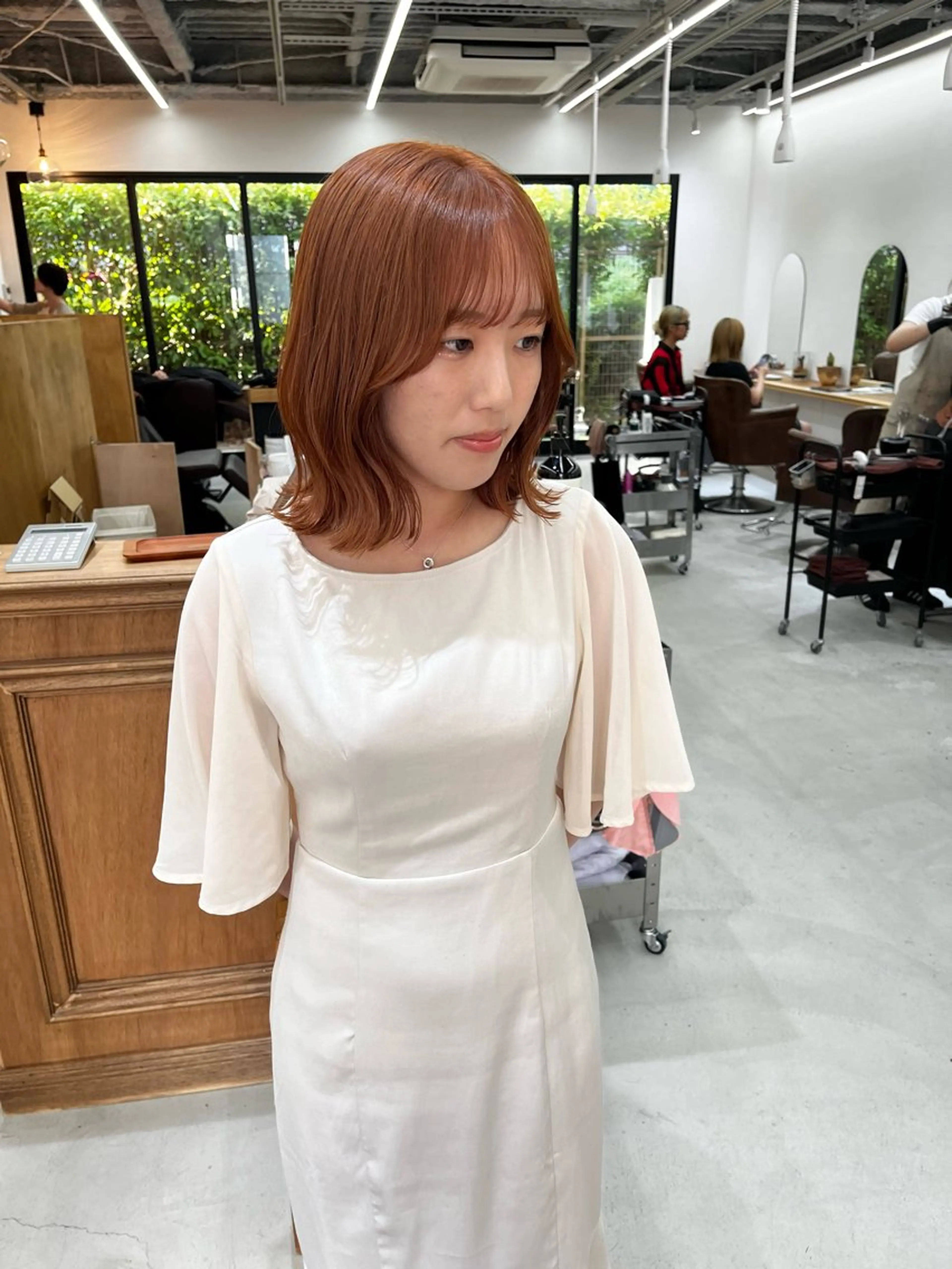 ミディアム カラー ヘアアレンジ ブリーチ ダブルカラー ブリーチなしカラー カット ヘアカラー トリートメント ena/ブリーチなし 暖色・ベージュ🎀のヘアスタイル