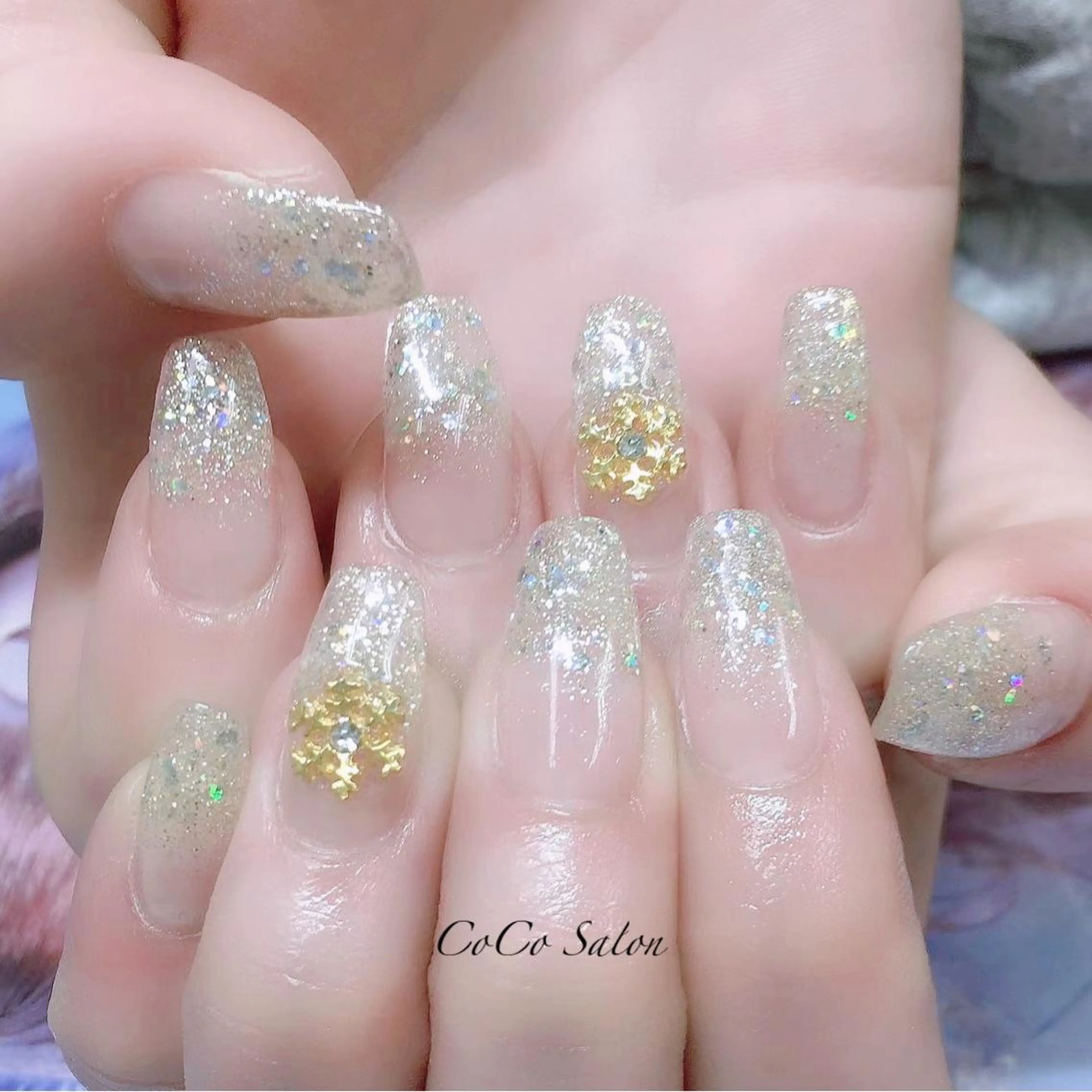 ネイル 長さ出し ジェルネイル グラデーション ホログラムネイル キラキラネイル ハンドネイル CoCoSalon ネイル/まつ毛予約のネイルデザイン