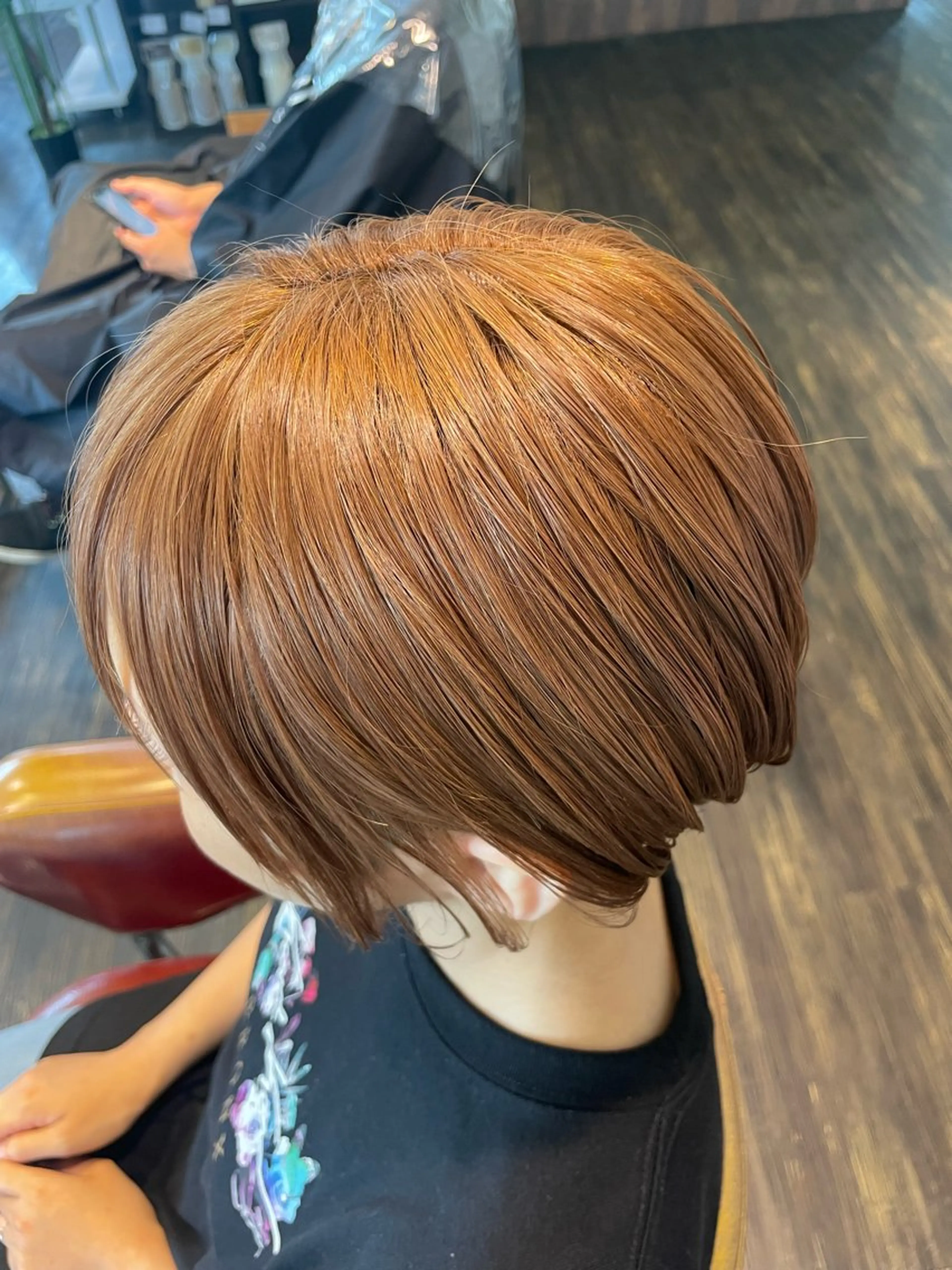 ショート カラー ベージュカラー ミルクティーベージュ カット ヘアカラー 佐藤 綾郁のヘアスタイル