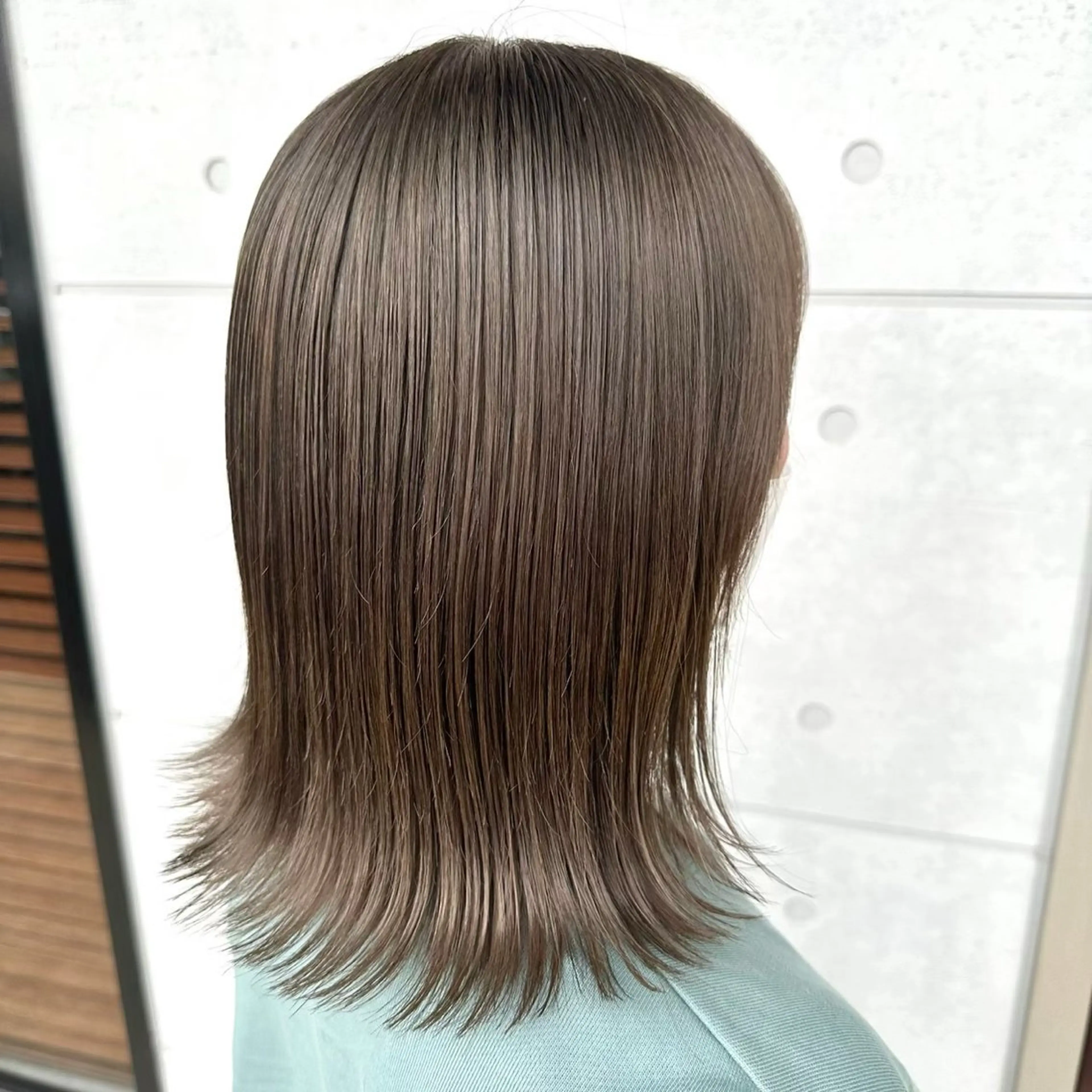 ミディアム ヘアカラー hair&beauty the B所属・尾崎 虹美のヘアスタイル