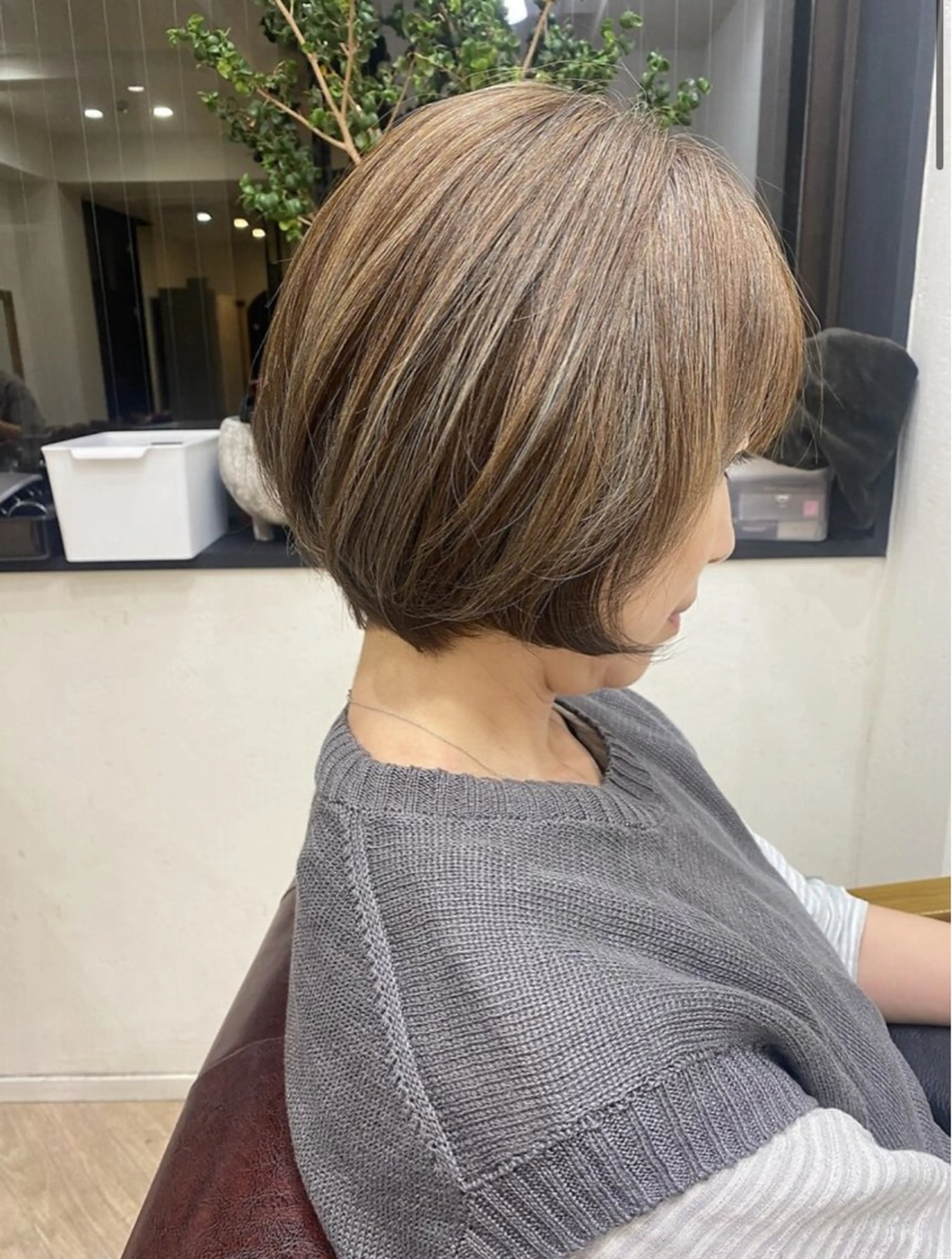 ショート カラー Heart's 白髪ぼかし/脱白髪染め/ショートボブ/髪質改善専門サロン 表参道【ハーツ】所属・白髪ぼかし 進藤恭市のヘアスタイル