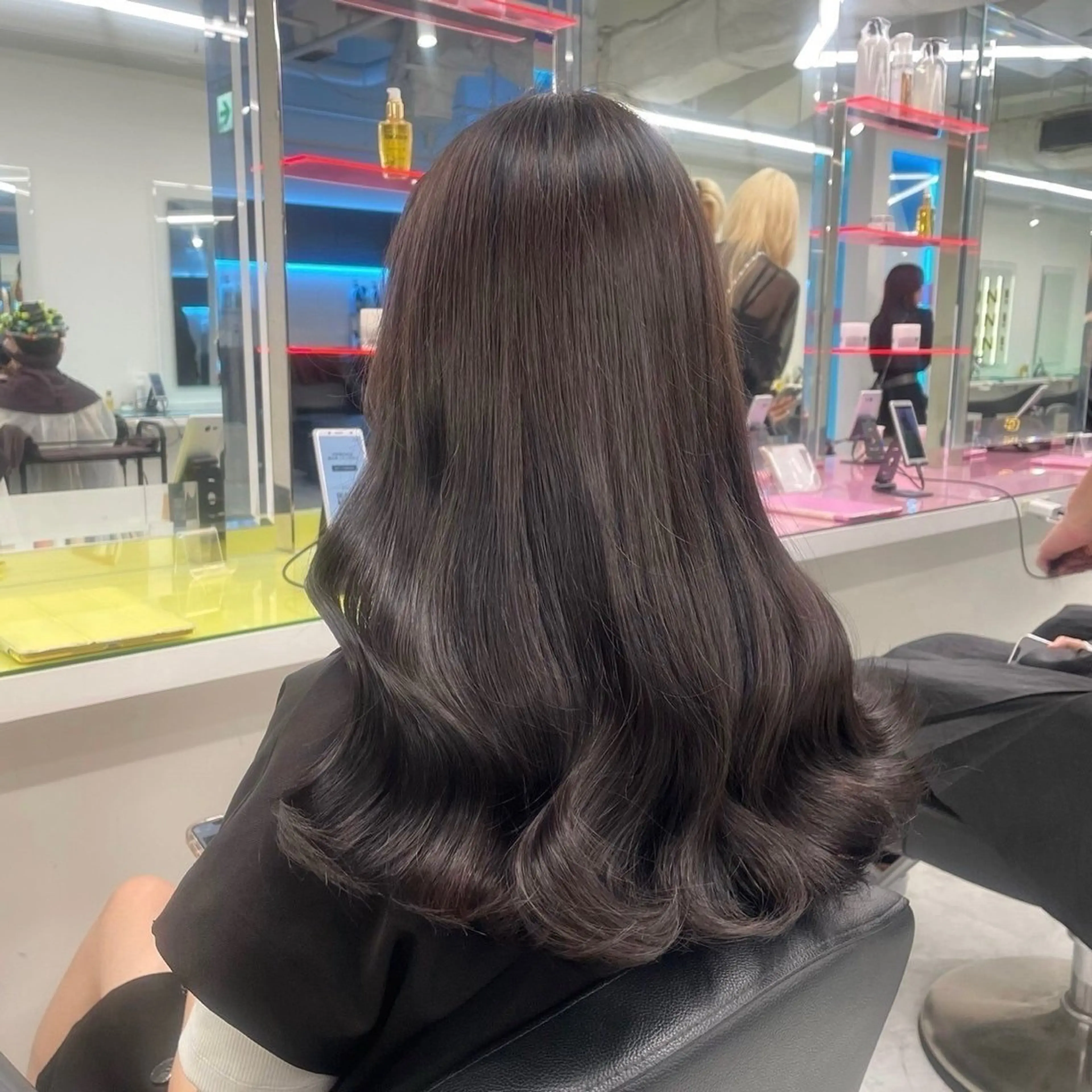 ロング カラー 髪質改善🩰透明感カ ラー🎀hinanoのヘアスタイル