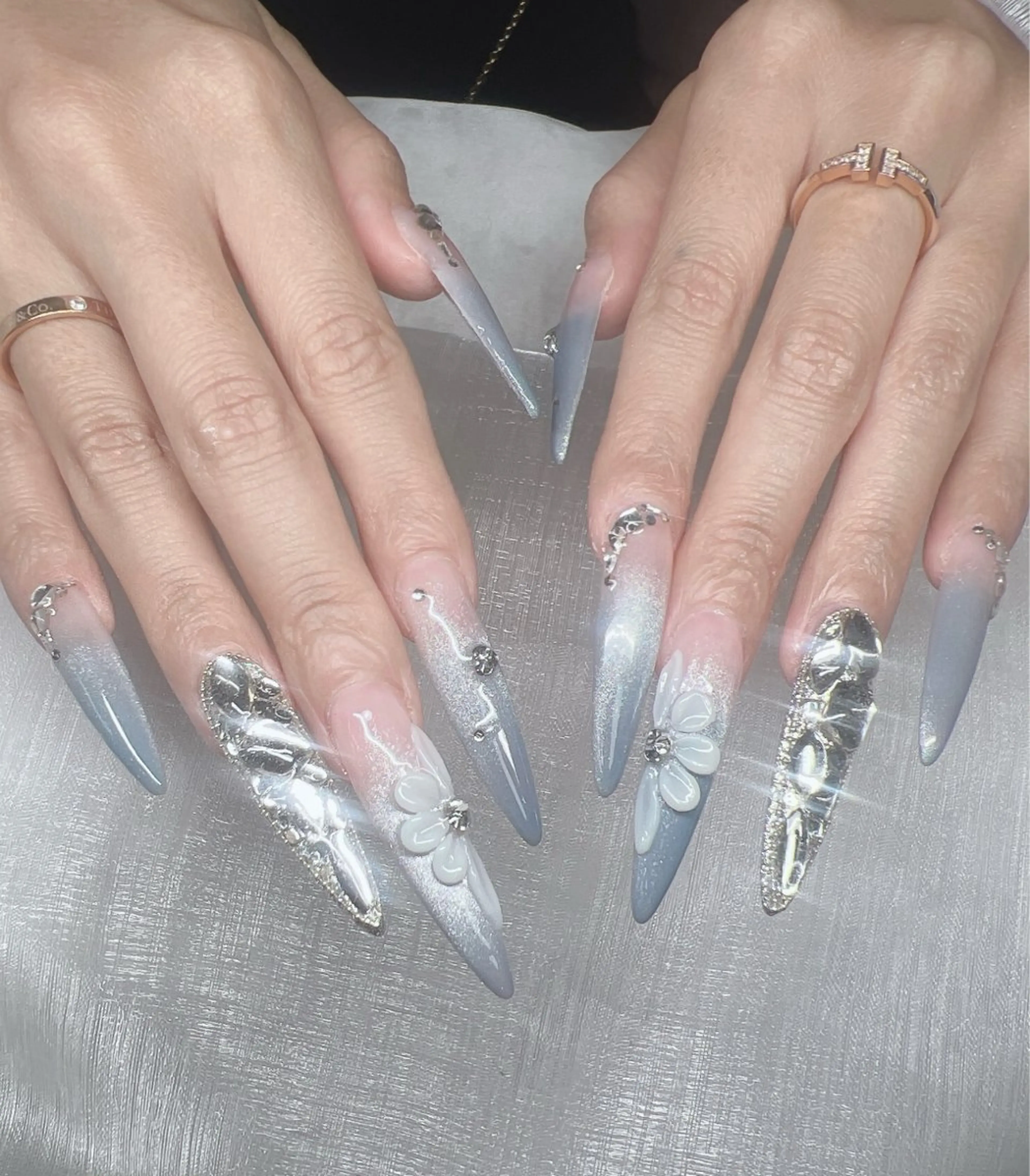 ネイル 長さ出し グラデーション キラキラネイル マグネットネイル ニュアンスネイル ハンドネイル Lee Nails チップ長さだし専門店のネイルデザイン