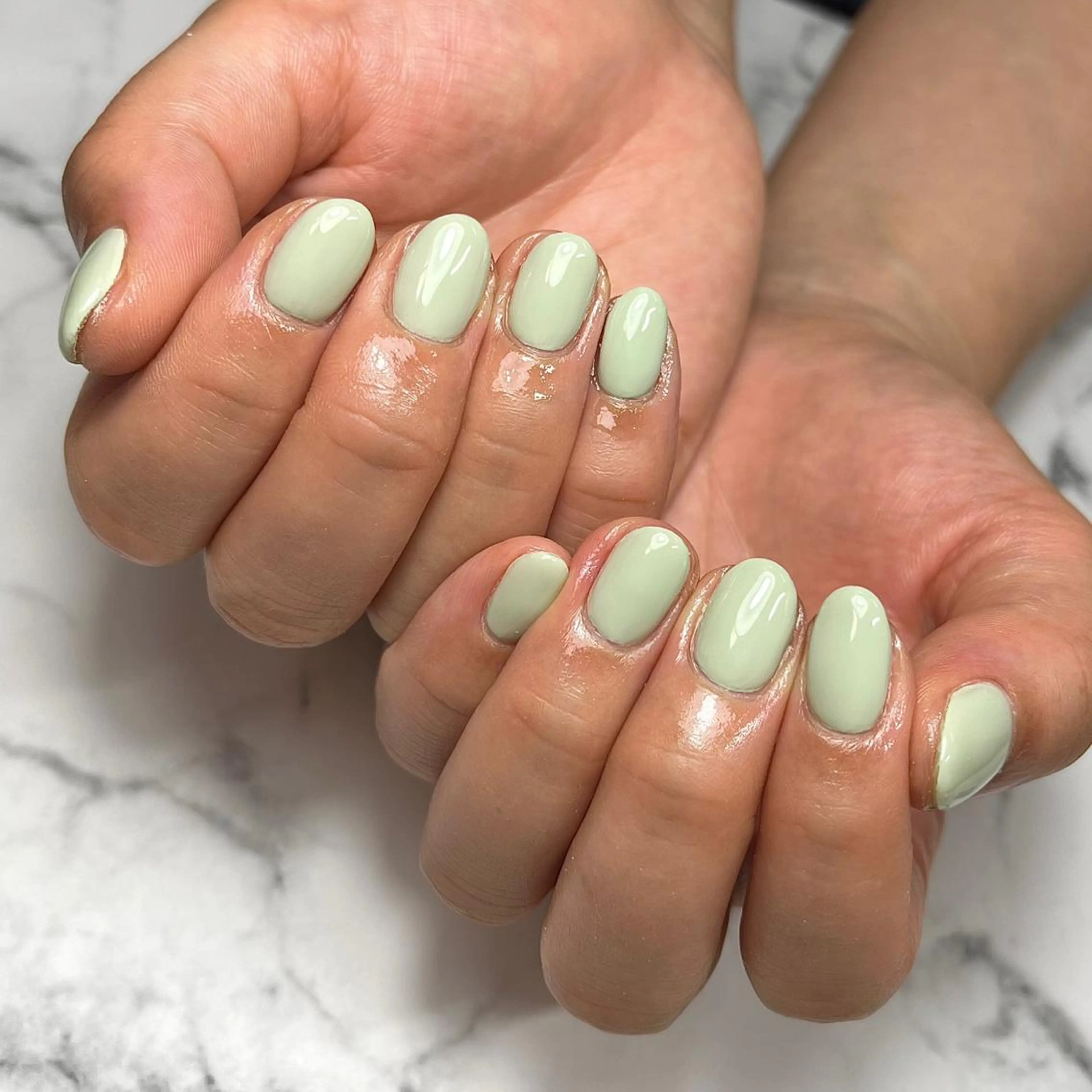 ネイル ジェルネイル グリーン 持ち込み ワンカラーネイル パラジェル ハンドネイル NAIL NOWのネイルデザイン