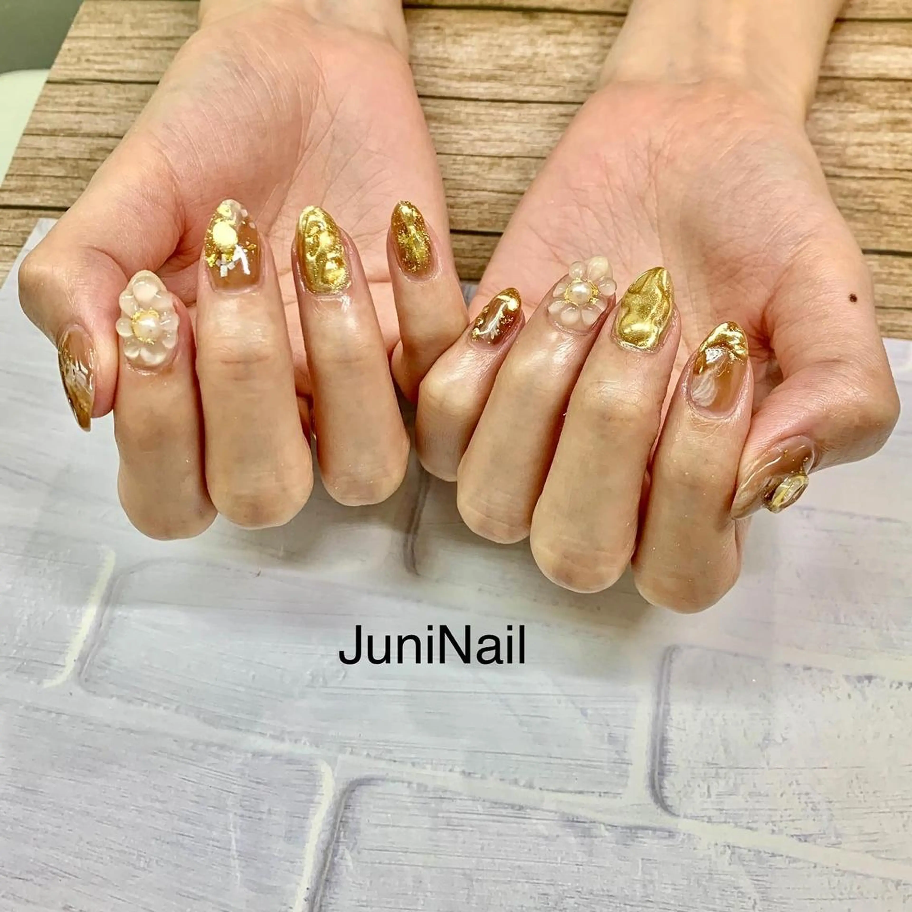 ネイル オーロラネイル クリアネイル フラッシュネイル フレンチネイル 氷ネイル・うるうるネイル ハンドネイル JuniNail韓国 ネイリストsuのネイルデザイン