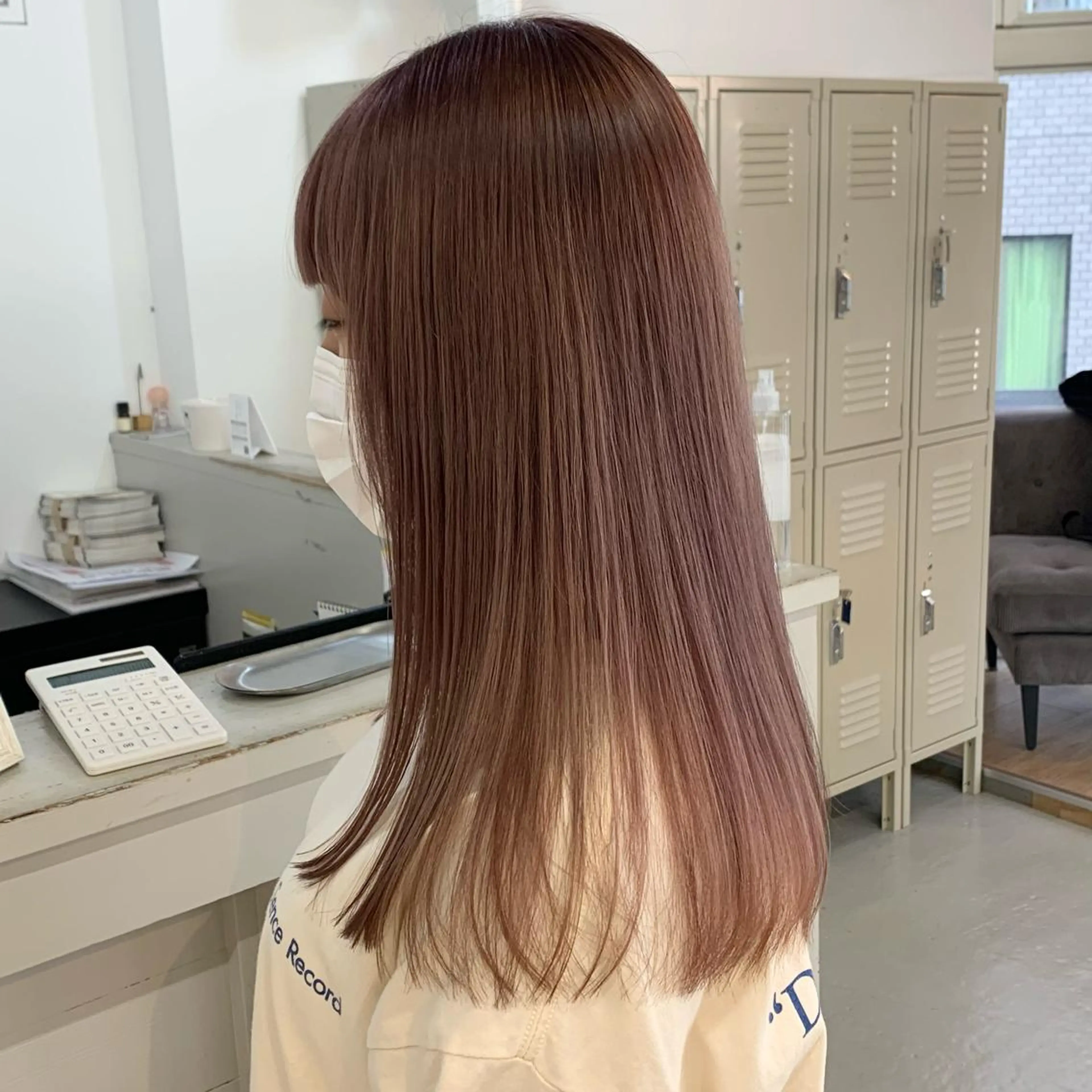 セミロング カラー ベージュカラー ピンクカラー ピンクベージュ ヘアカラー トリートメント ハッシュカット/ハイ トーン/MANAMIのヘアスタイル