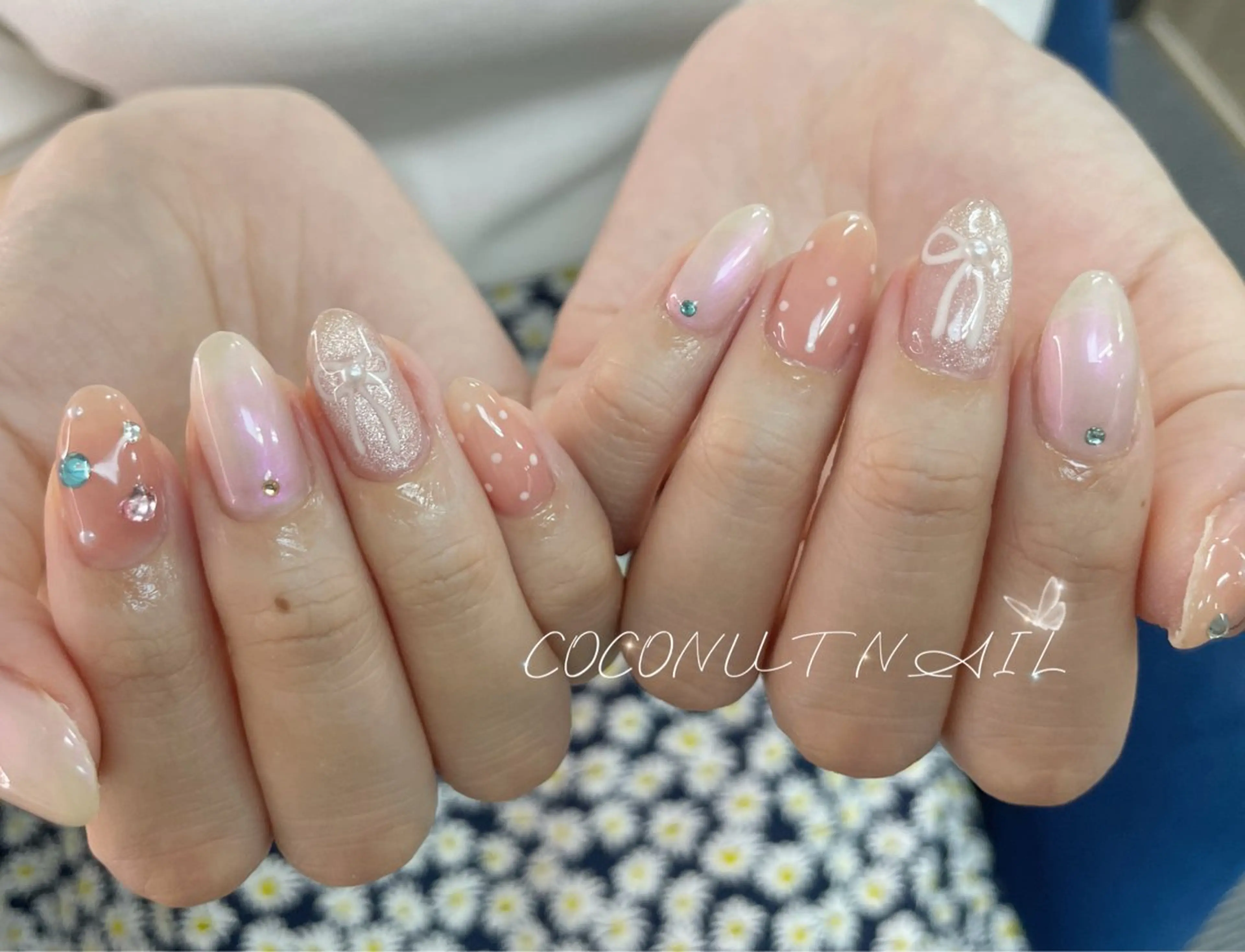 ネイル べっ甲ネイル フレンチネイル キラキラネイル マグネットネイル 大理石ネイル(マーブル) ハンドネイル 神田 ココナッツのネイルデザイン
