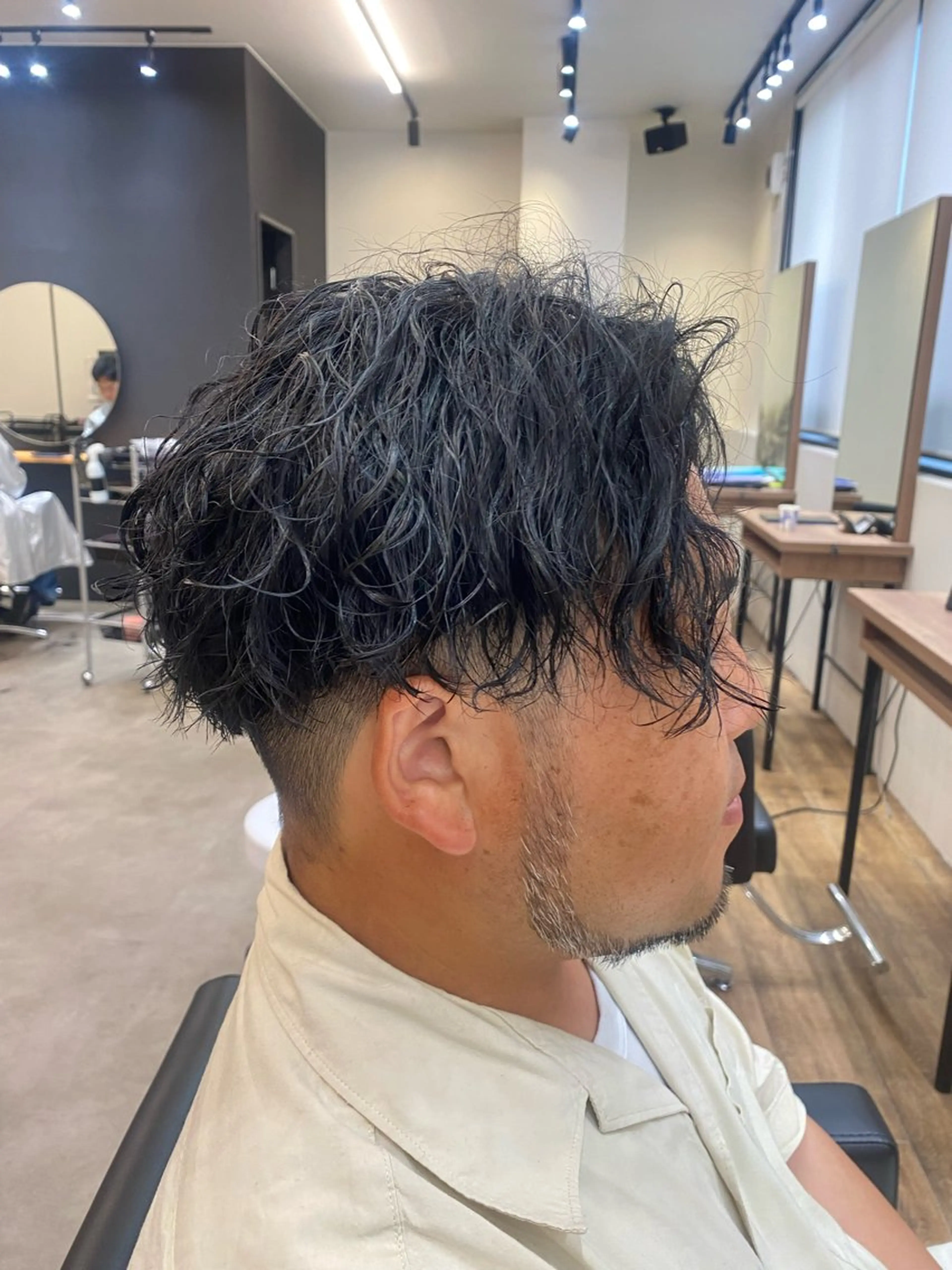パーマ メンズ センターパート メンズパーマ ツイストスパイラルパーマ スパイラルパーマ カット パーマ BLEACHi 高崎店所属・BLEACHi高崎店 /湯浅泳作のヘアスタイル