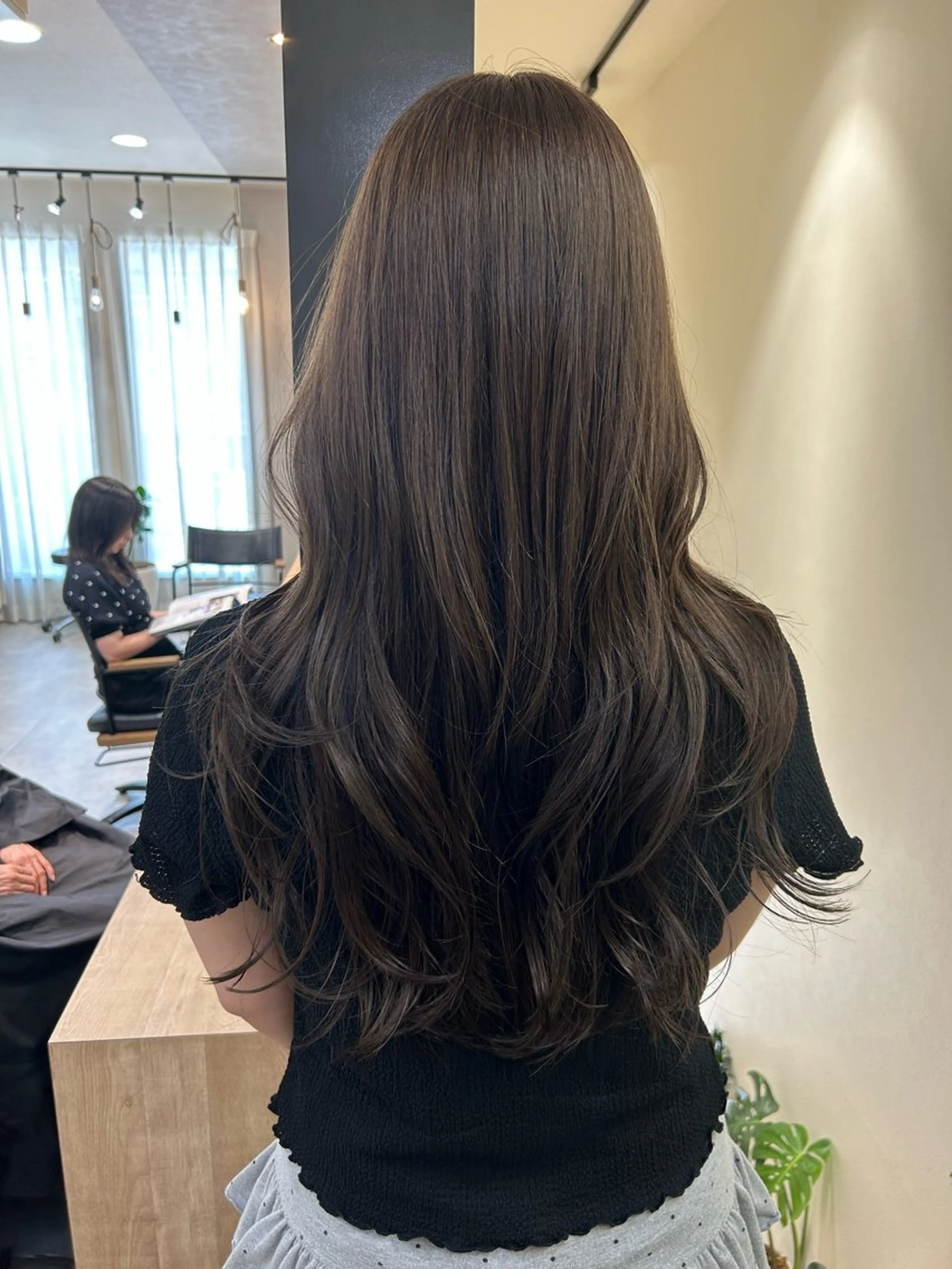 ロング カラー グレージュ ラベンダーカラー ラベンダーグレージュ ラベンダーグレー カット ヘアカラー トリートメント hub hair レイヤー/透明感のヘアスタイル