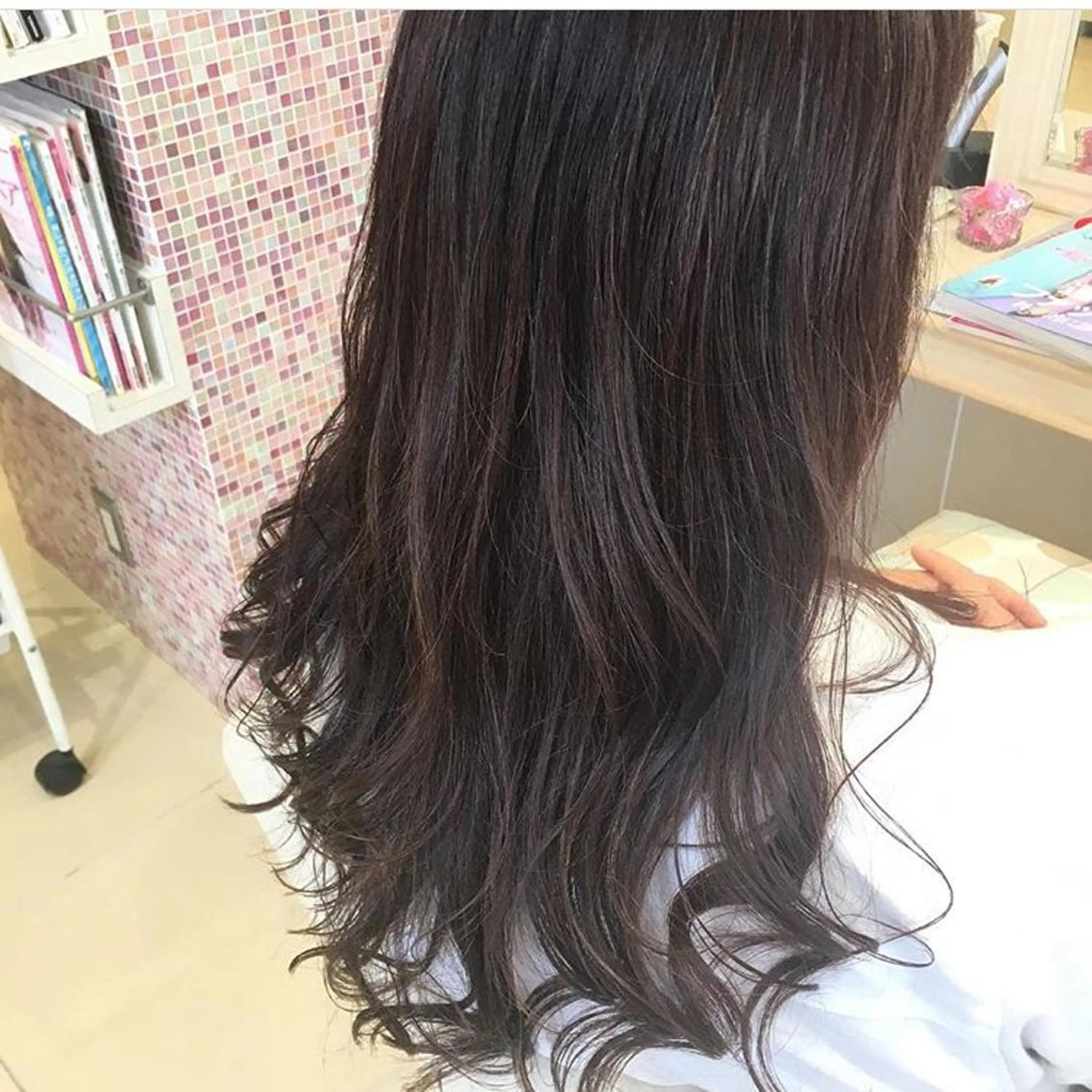 ロング 依田 寿美子のヘアスタイル