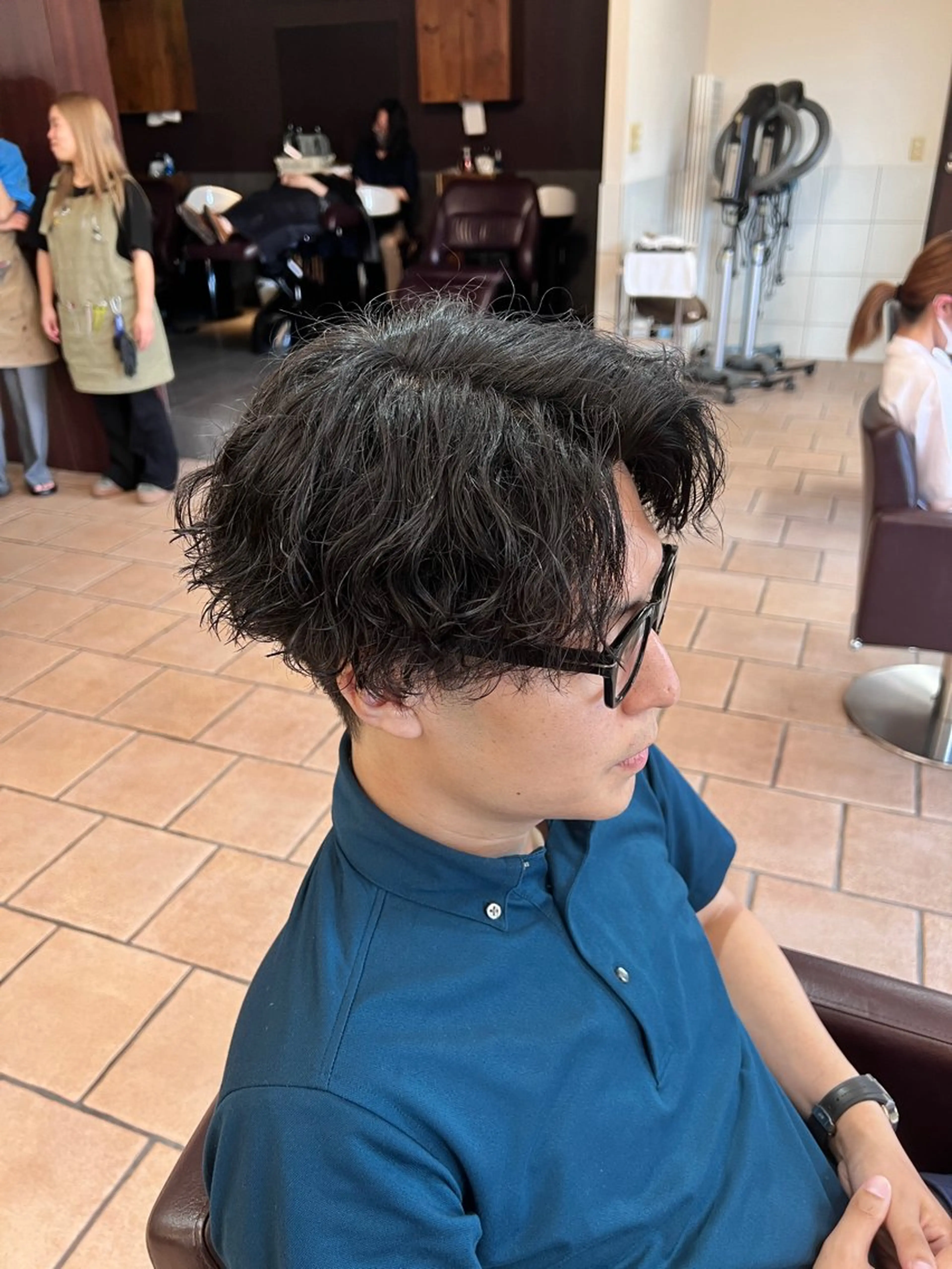 ショート パーマ メンズ メンズパーマ ツイストスパイラルパーマ 波巻きパーマ スパイラルパーマ カット パーマ メンズカットパーマ ✂️ JOYAのヘアスタイル