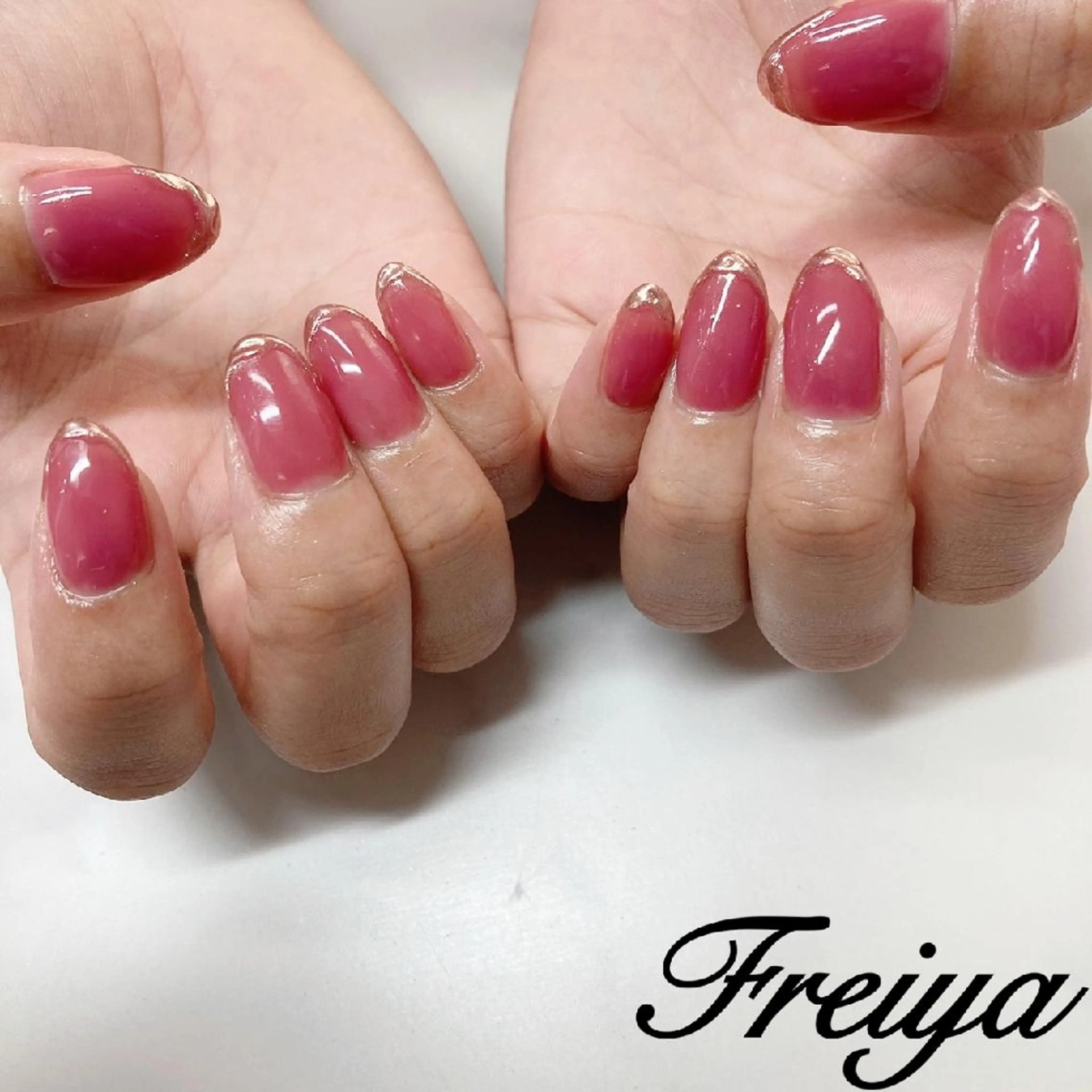 ネイル FREIYA所属・FREIYA マツエク、ネイルの眉毛・アイブロウイメージ