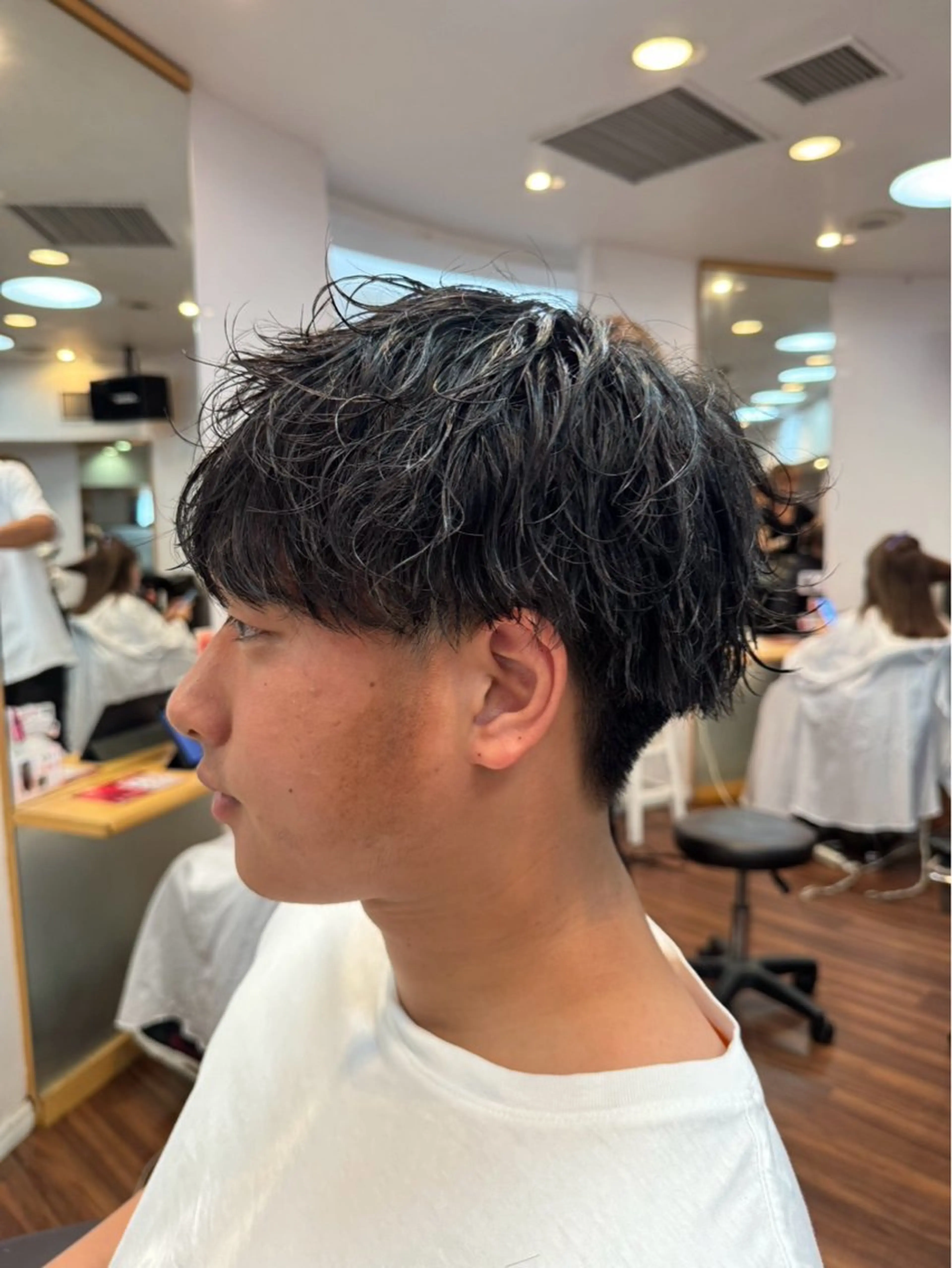 メンズ chez-moi  igrek所属・坂下 海のヘアスタイル
