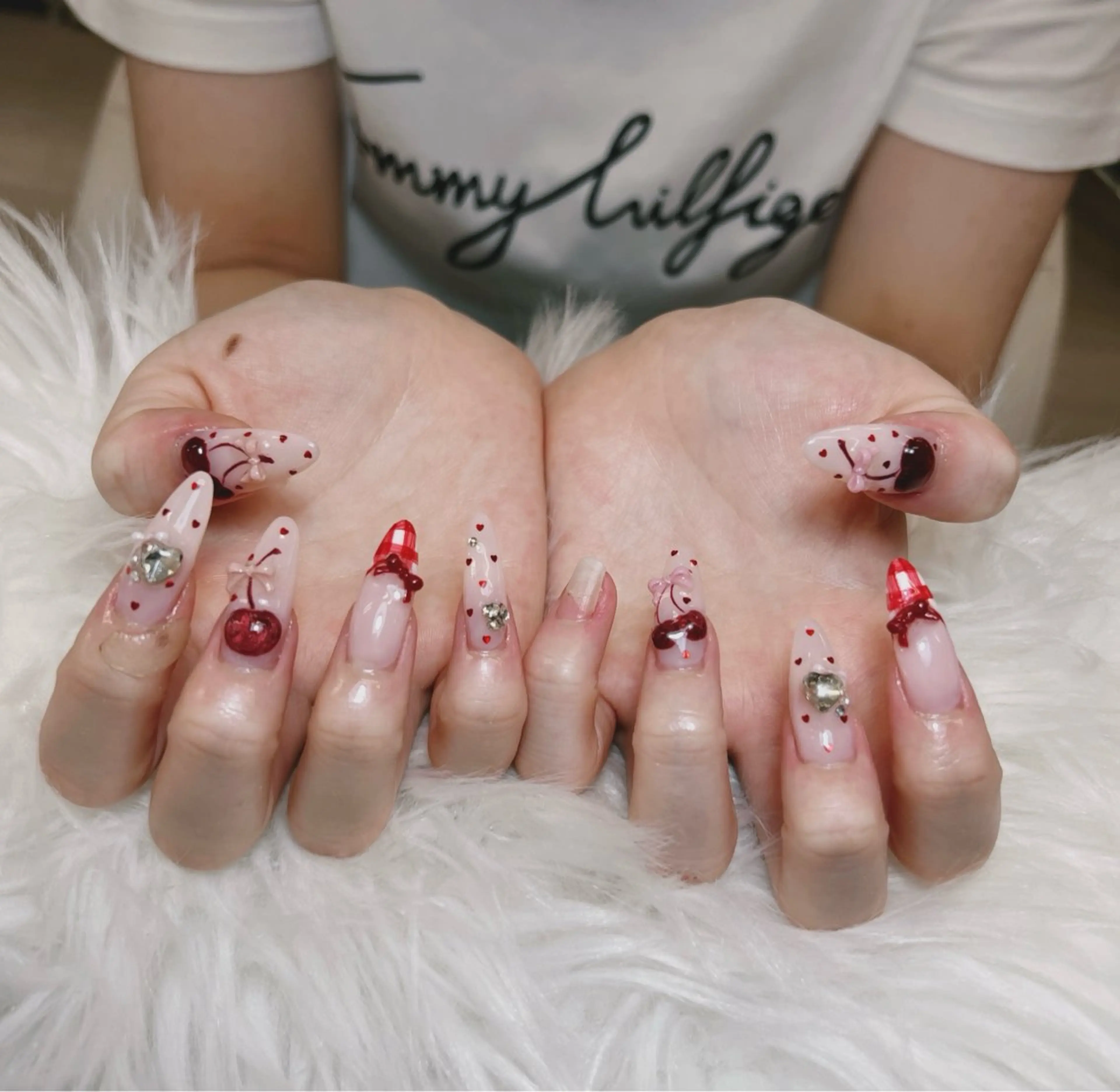 ネイル アートネイル オーロラネイル チークネイル 長さ出し フットネイル Noiranail_ studio所属・Noiranail_ studioのネイルデザイン