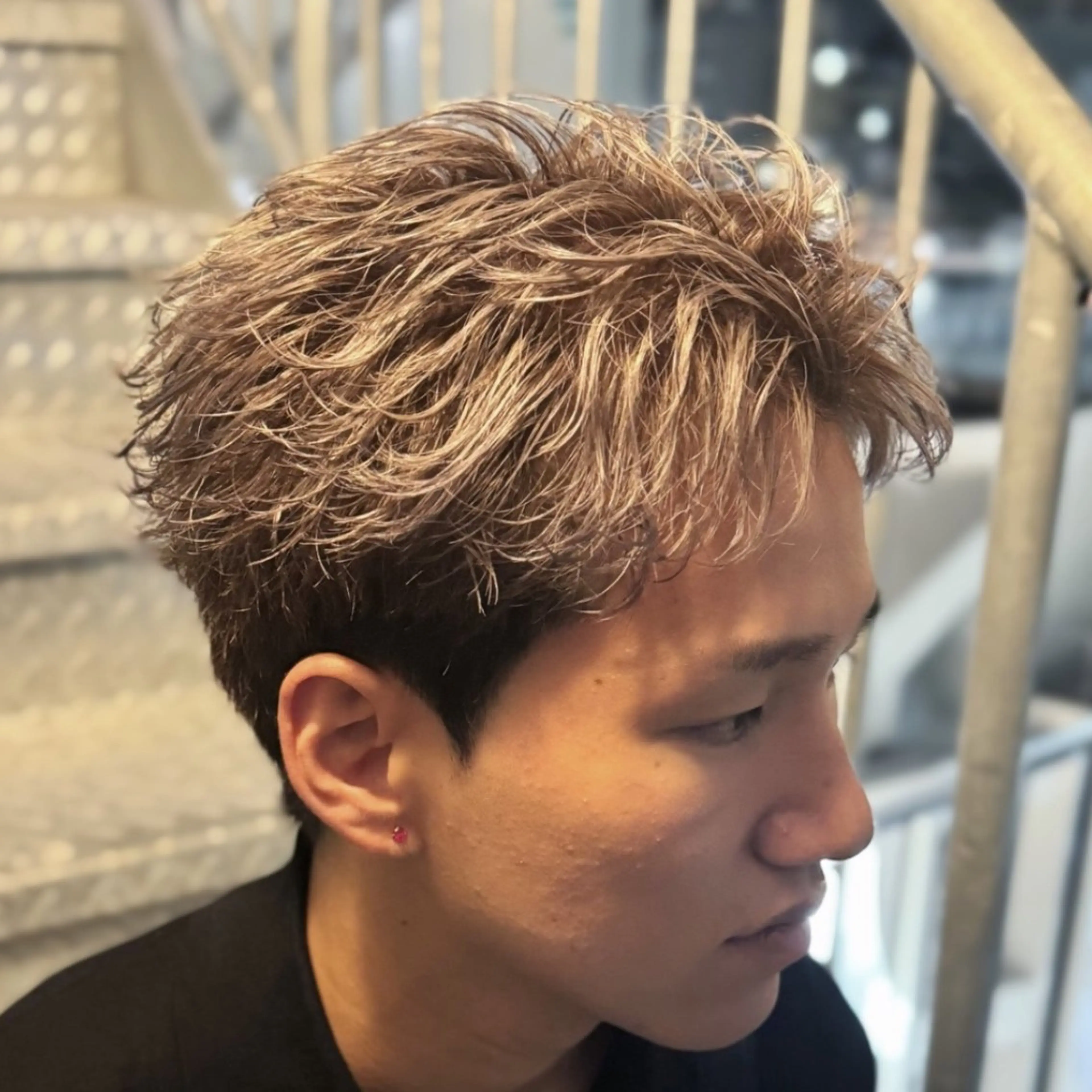 ショート カラー パーマ メンズ カット ヘアカラー SALOWIN名古屋Suite店所属・名古屋のメンズ特化 美容師/わたるのヘアスタイル