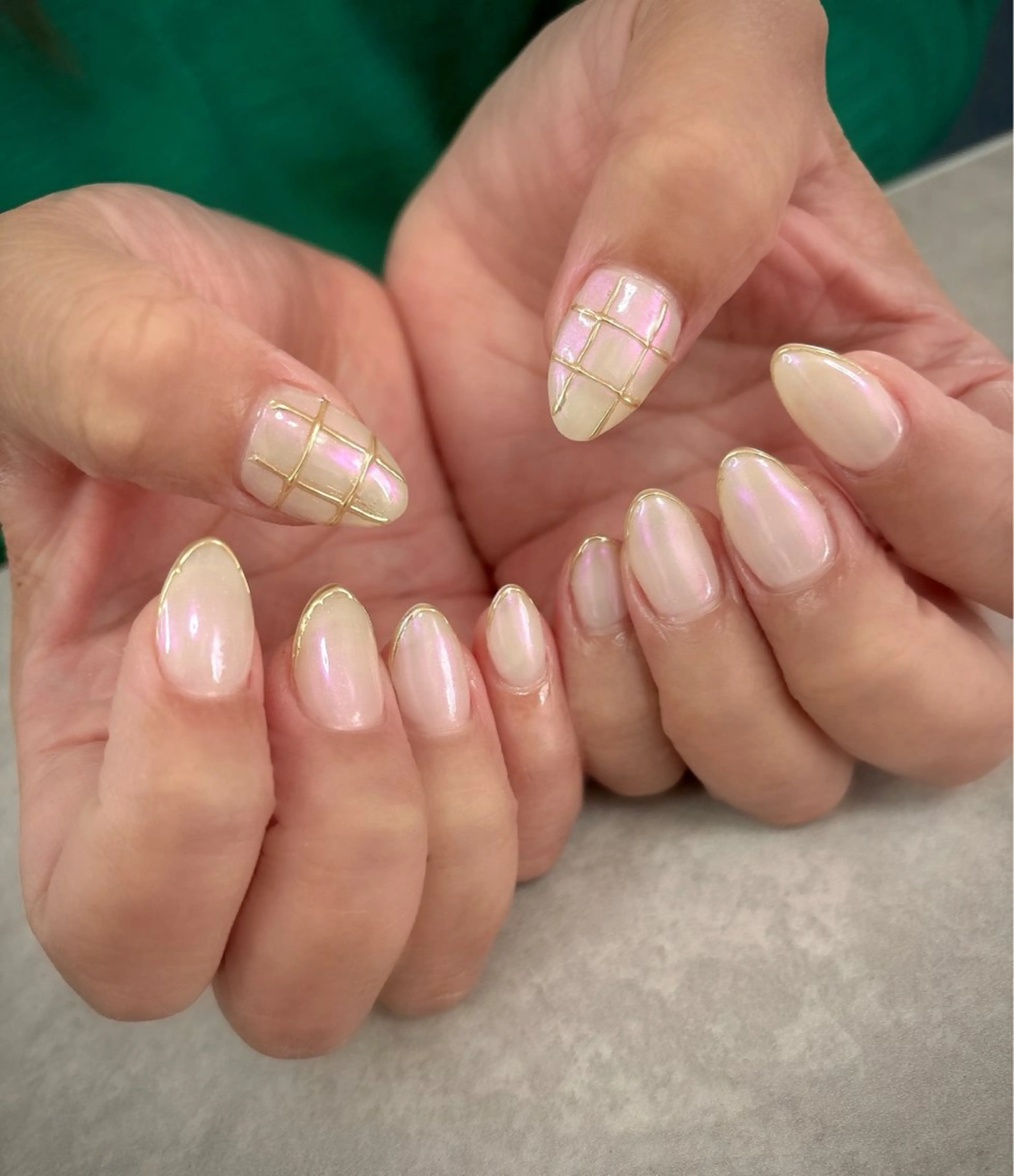 ネイル ハンドネイル ハンドケア Lilly Co.のネイルデザイン