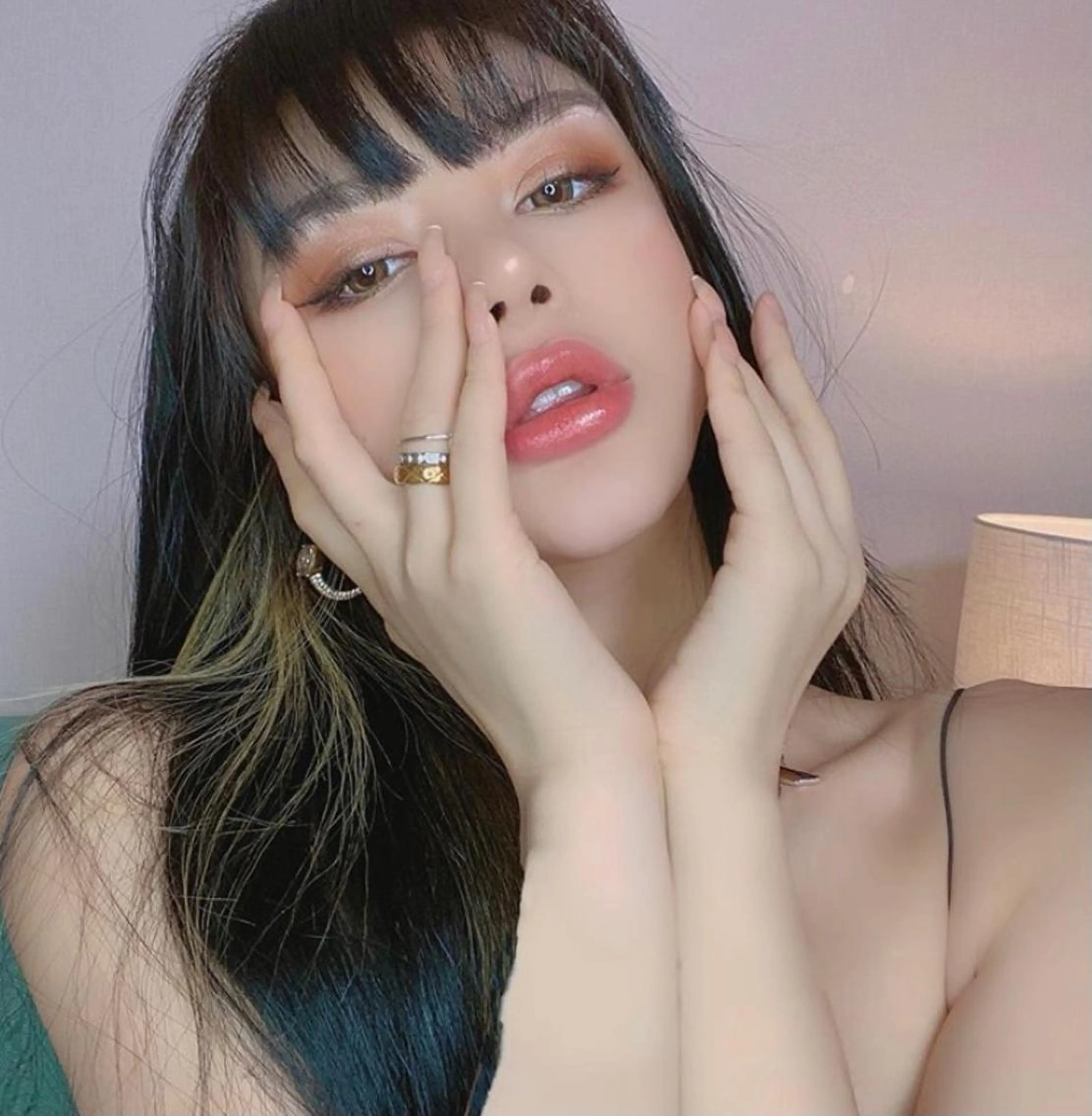 ロング カラー ヘアアレンジ インナーカラー ロング eN°byyoureshair所属・🎀若者人気No.1 湯川響🎀のヘアスタイル