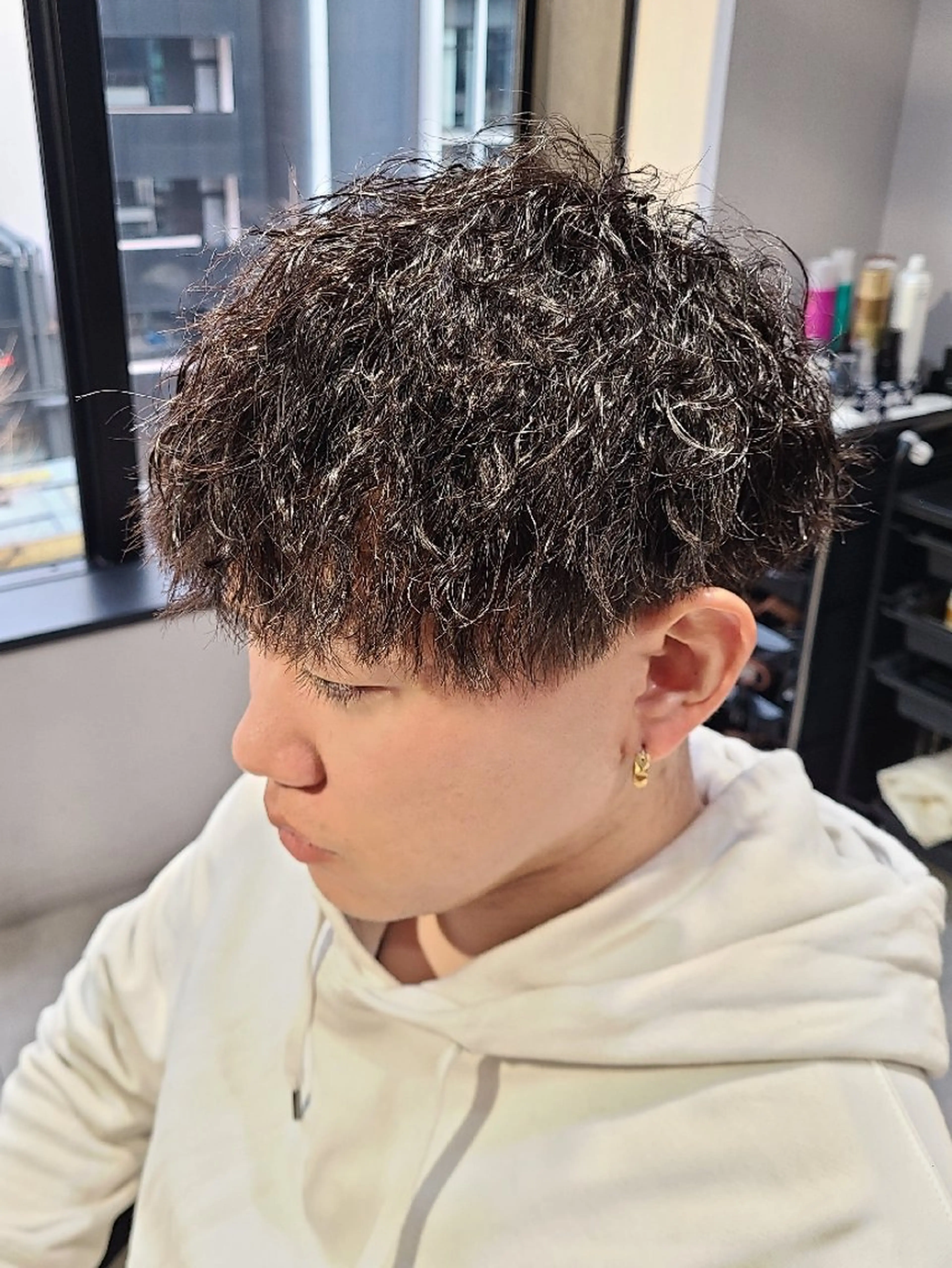 メンズ ショート パーマ メンズハイライト メンズインナーカラー メンズパーマ プードルパーマ ツイストスパイラルパーマ KAZUMA /メンズ特化/パーマのヘアスタイル