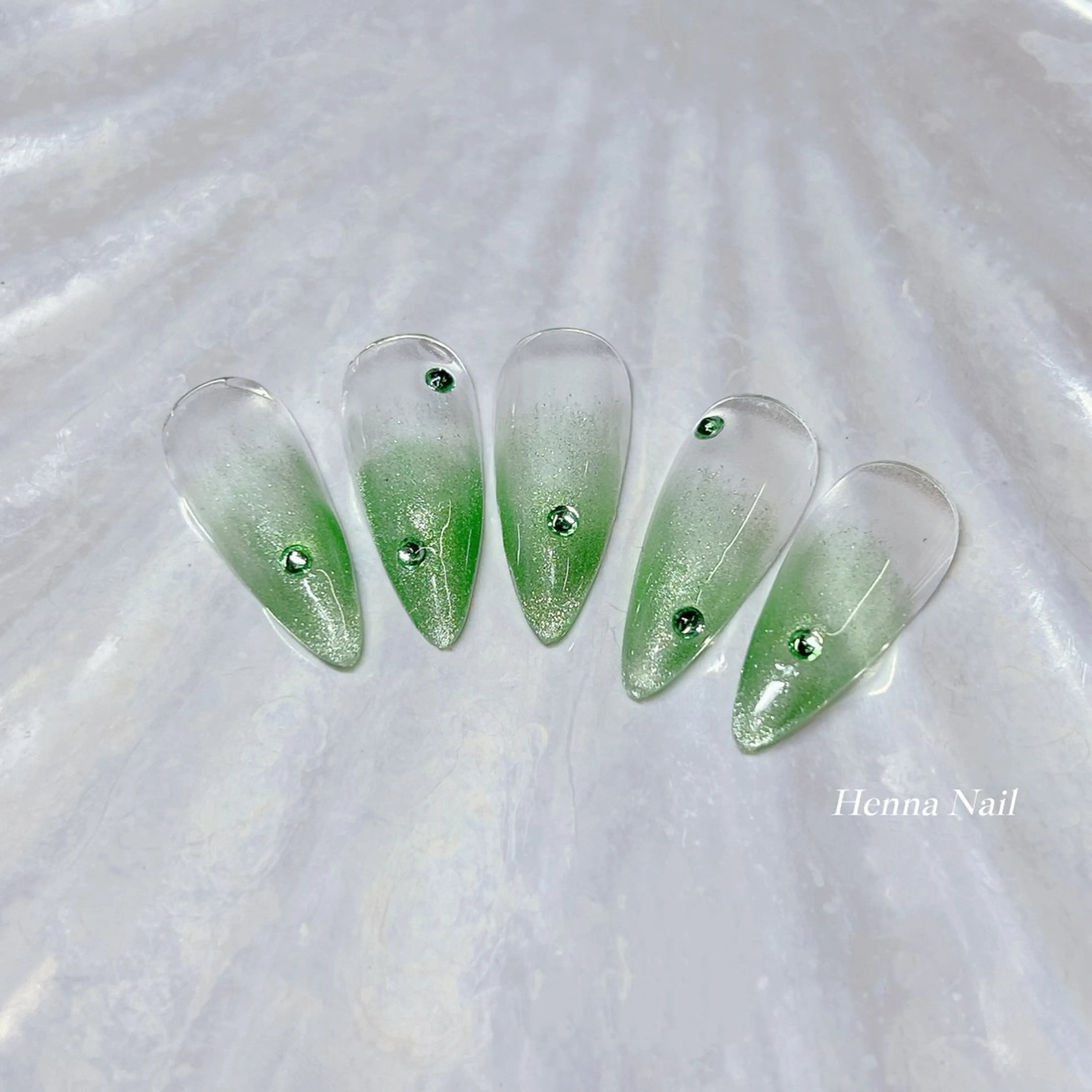 ネイル Henna nail  salon所属・Henna nailのネイルデザイン