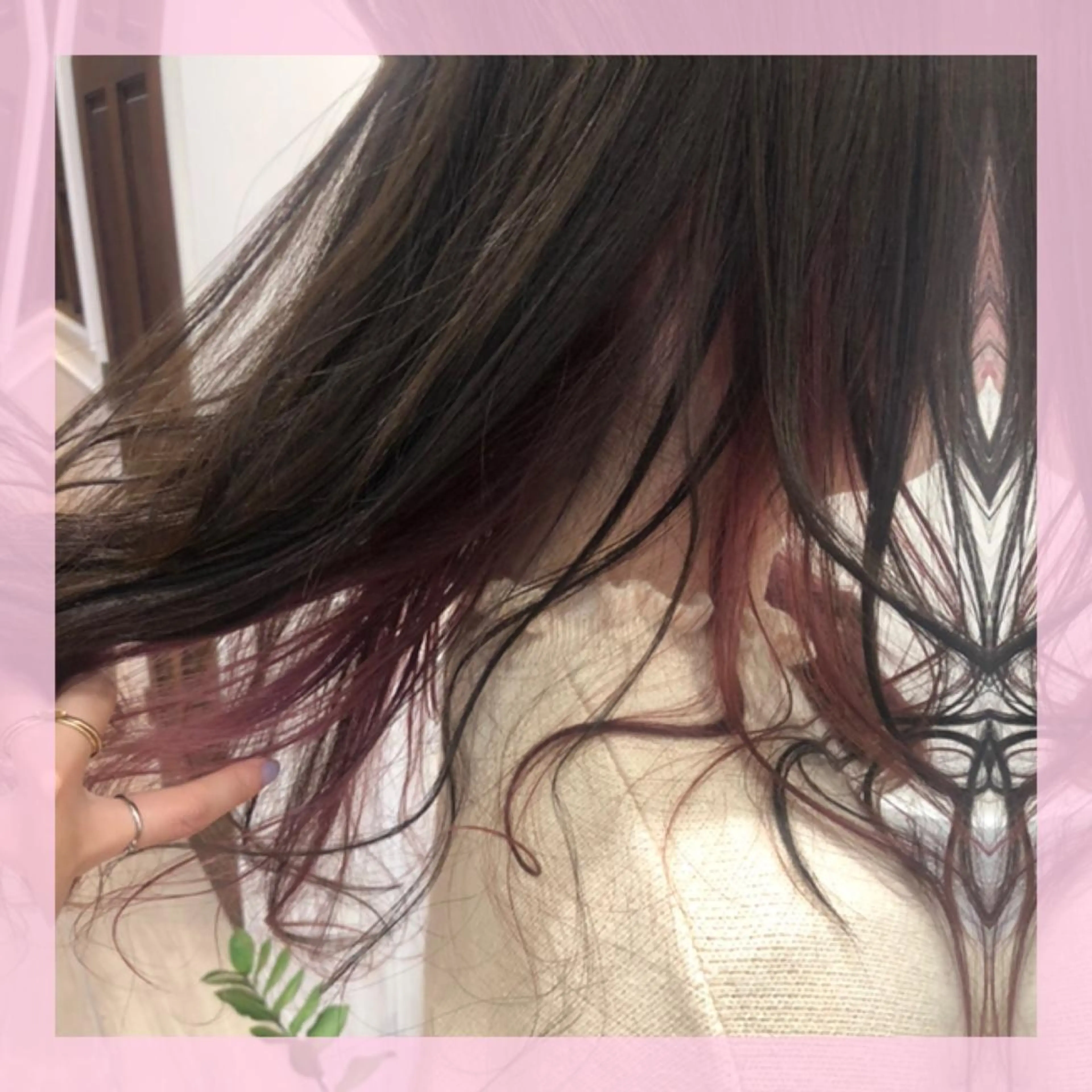 セミロング カラー インナーカラー ピンクカラー plum.所属・🍒前川 🍒のヘアスタイル