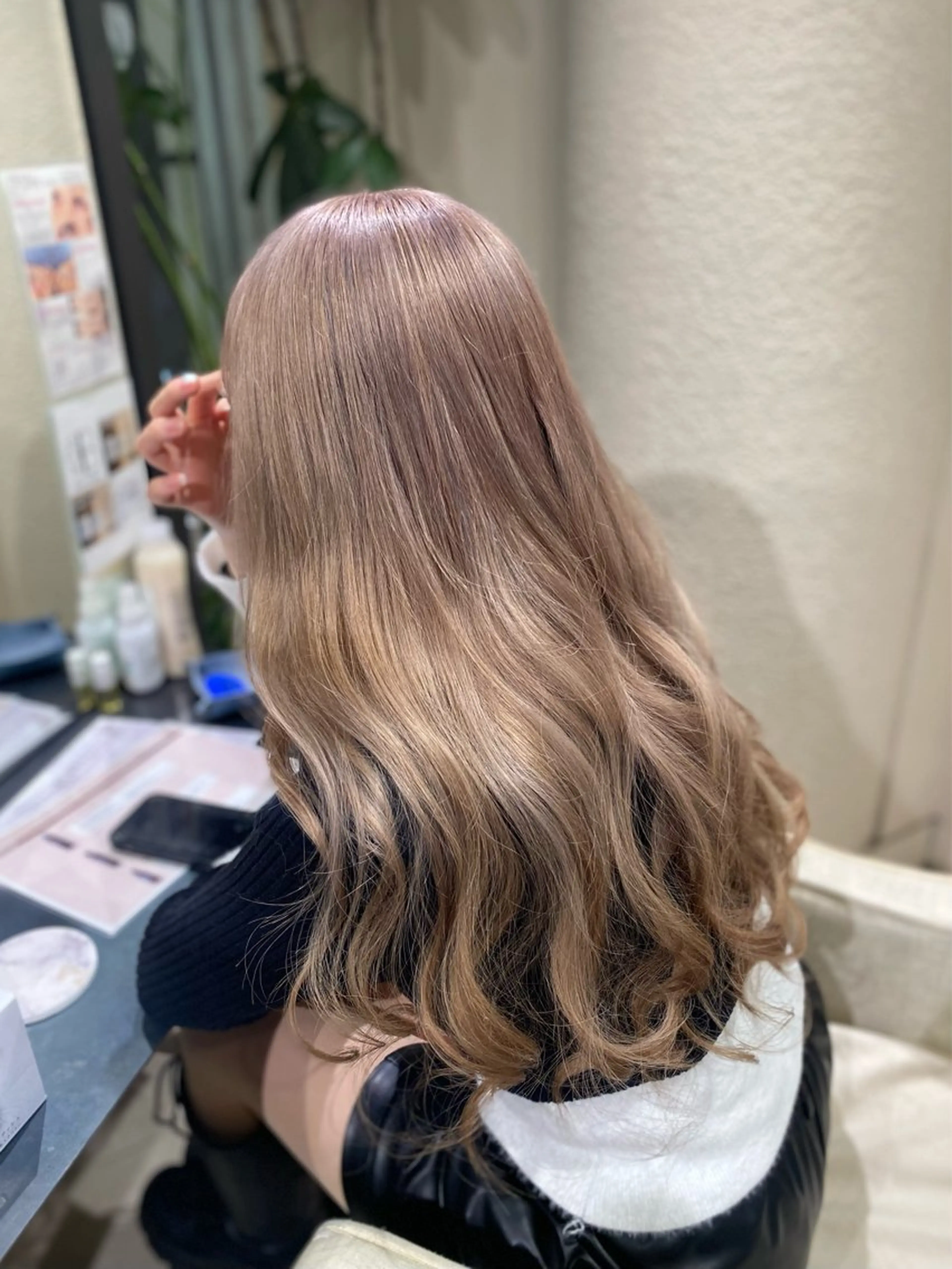 カラー ヘアカラー トリートメント ハイトーン✨艶髪💘 💘 AYANO💘のヘアスタイル