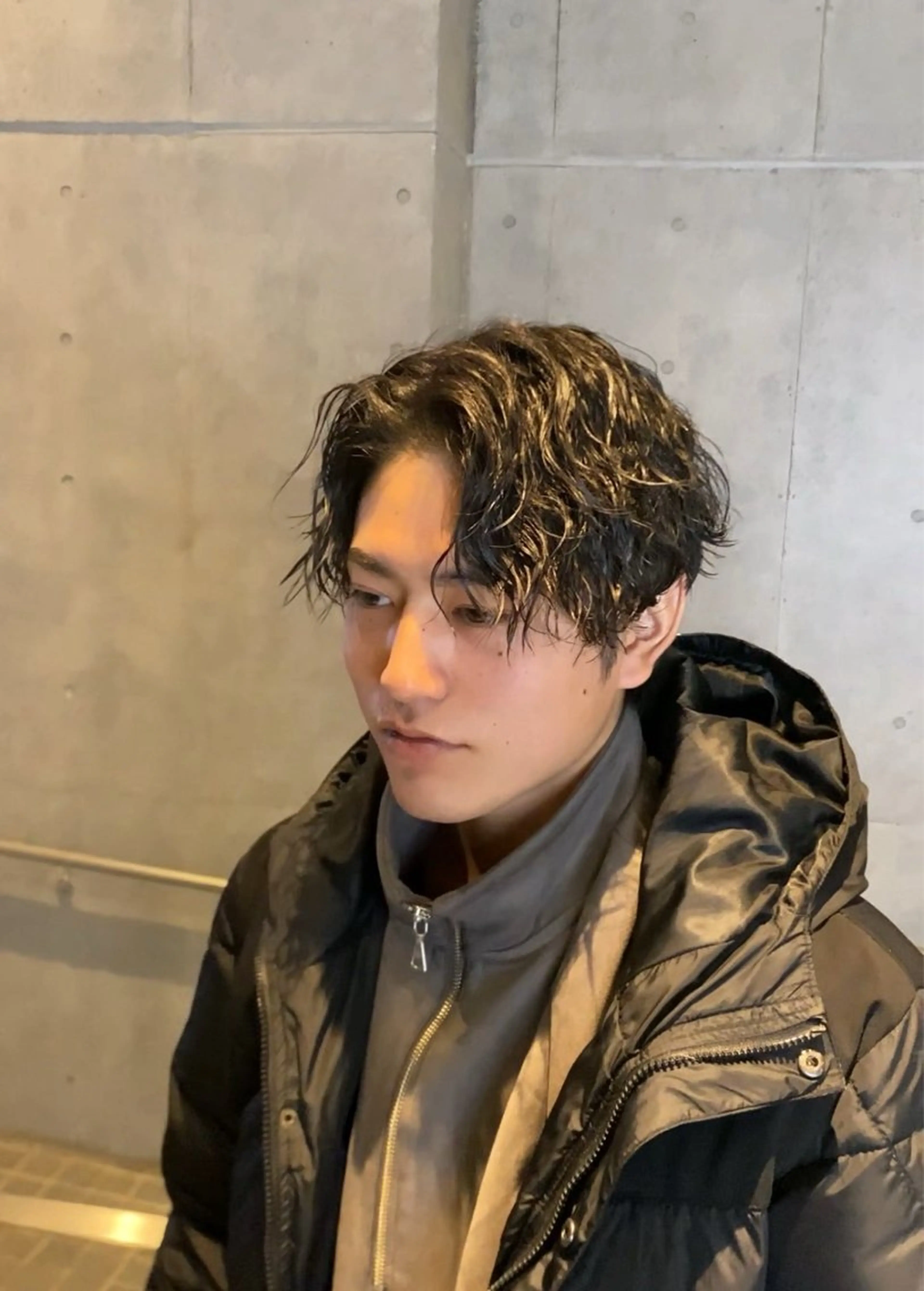 パーマ メンズ カット パーマ CREA相武台前所属・メンズ特化美容師⭐ ナツのヘアスタイル